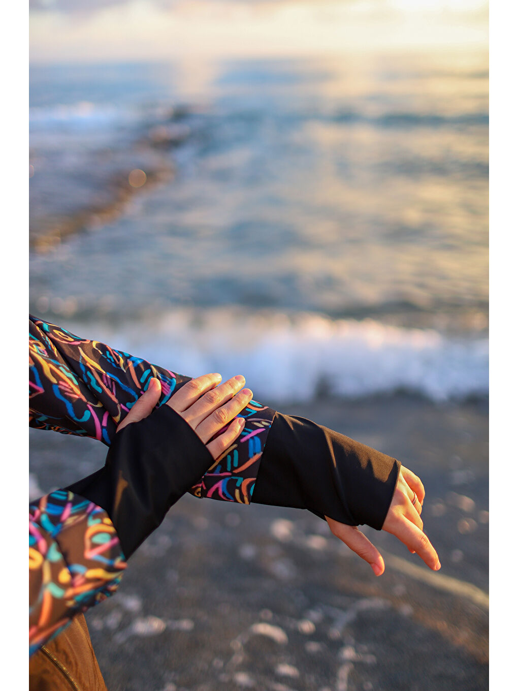 Siyah Tam Kapalı Tesettür Mayo Hale R2505-4