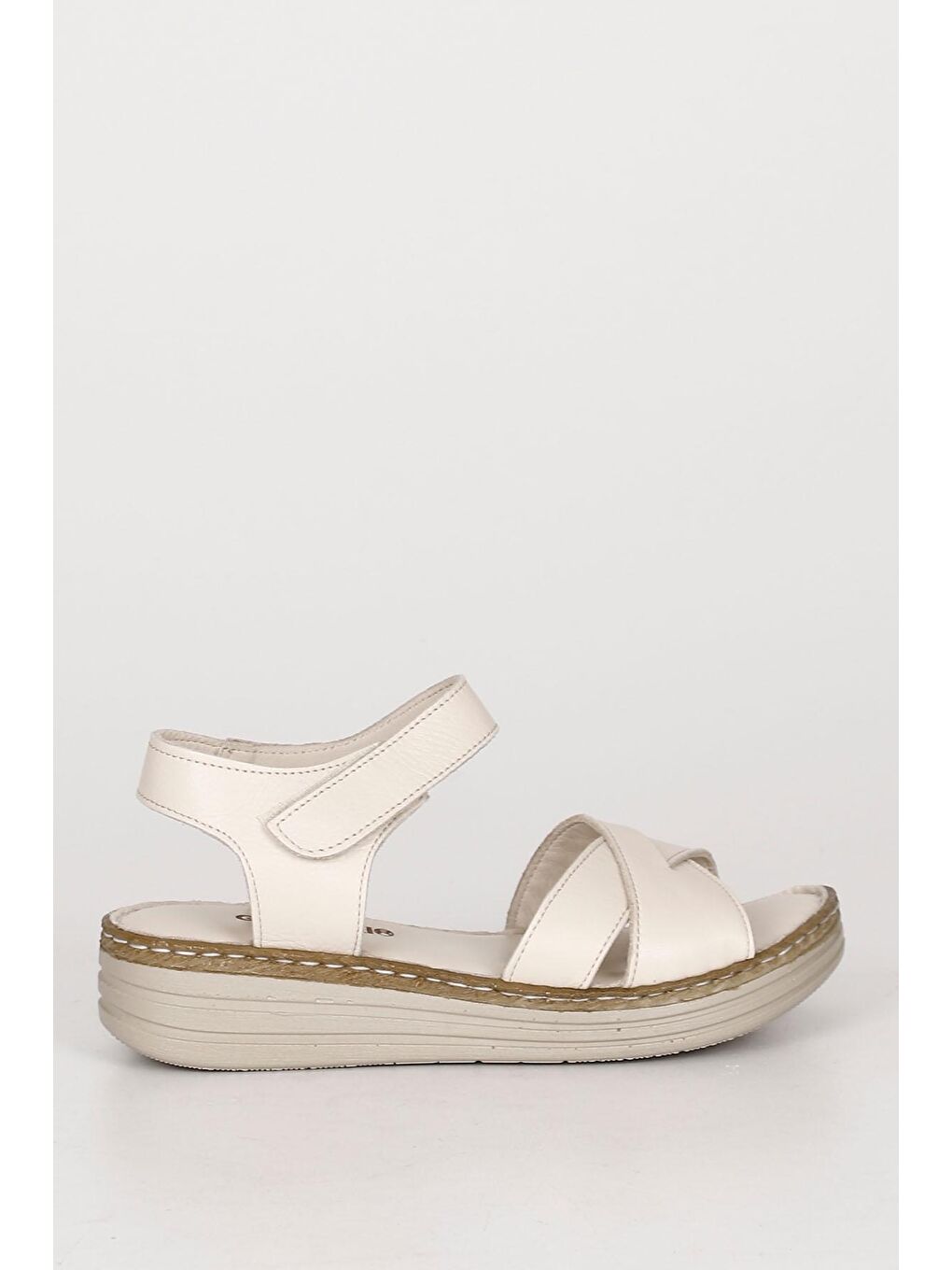 Bej Hakiki Deri Dolgu Taban Kadın Sandalet 42235-3