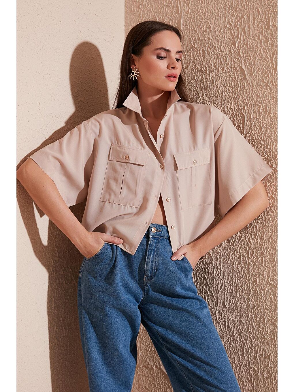 Gri Pamuklu Oversize Çift Cepli Kısa Kol Gömlek 6234786