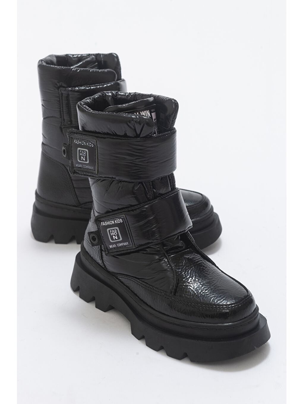 Kız Çocuk Siyah Rugan Rugan Deri Anatomik Günlük Bot