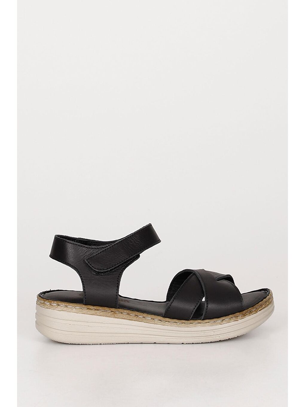 Siyah Hakiki Deri Dolgu Taban Kadın Sandalet 42235-3