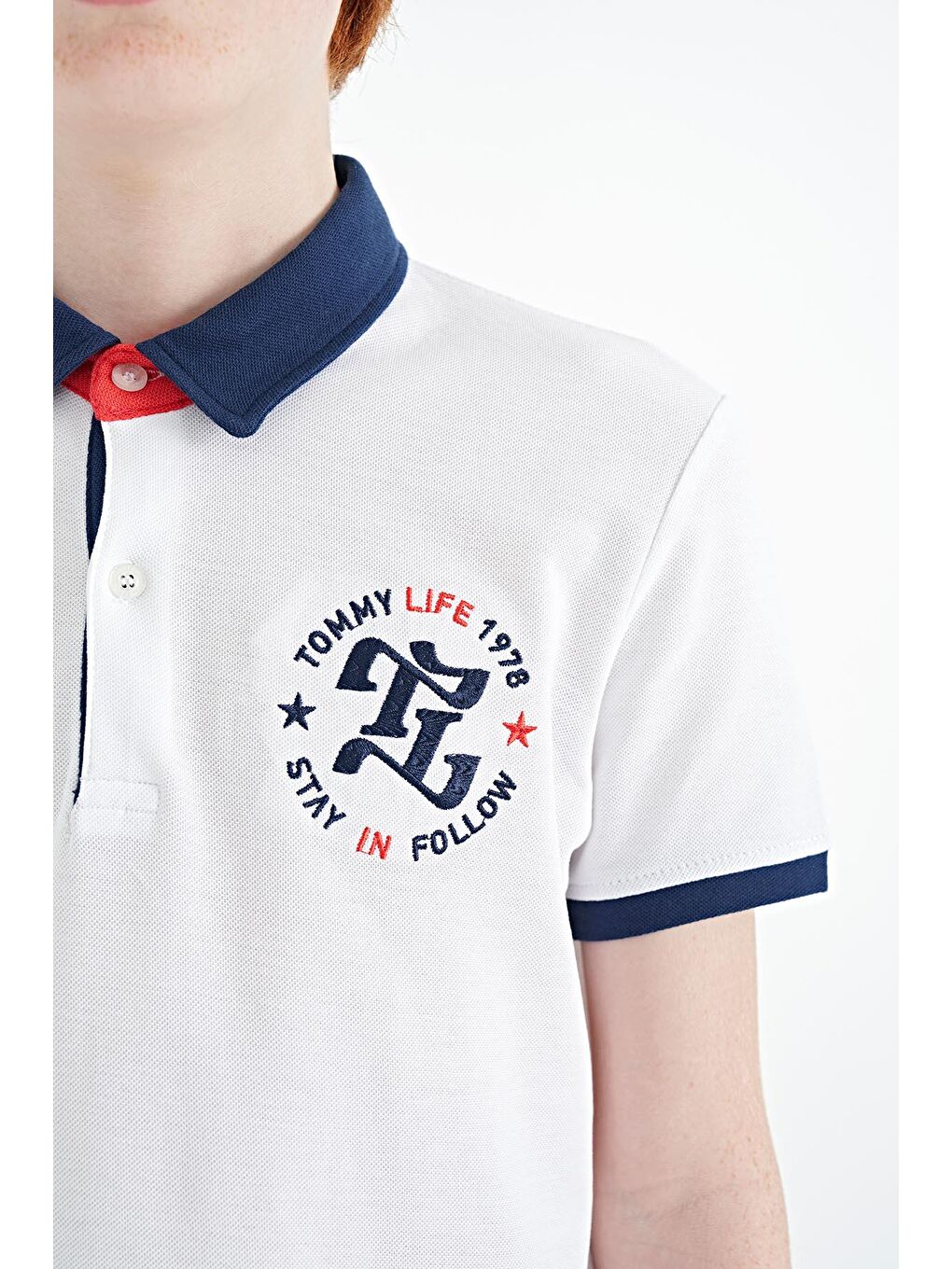 TOMMYLIFE Beyaz Kol Gögüs Nakış Detaylı Standart Kalıp Polo Yaka Erkek Çocuk T-Shirt - 11086 - 2