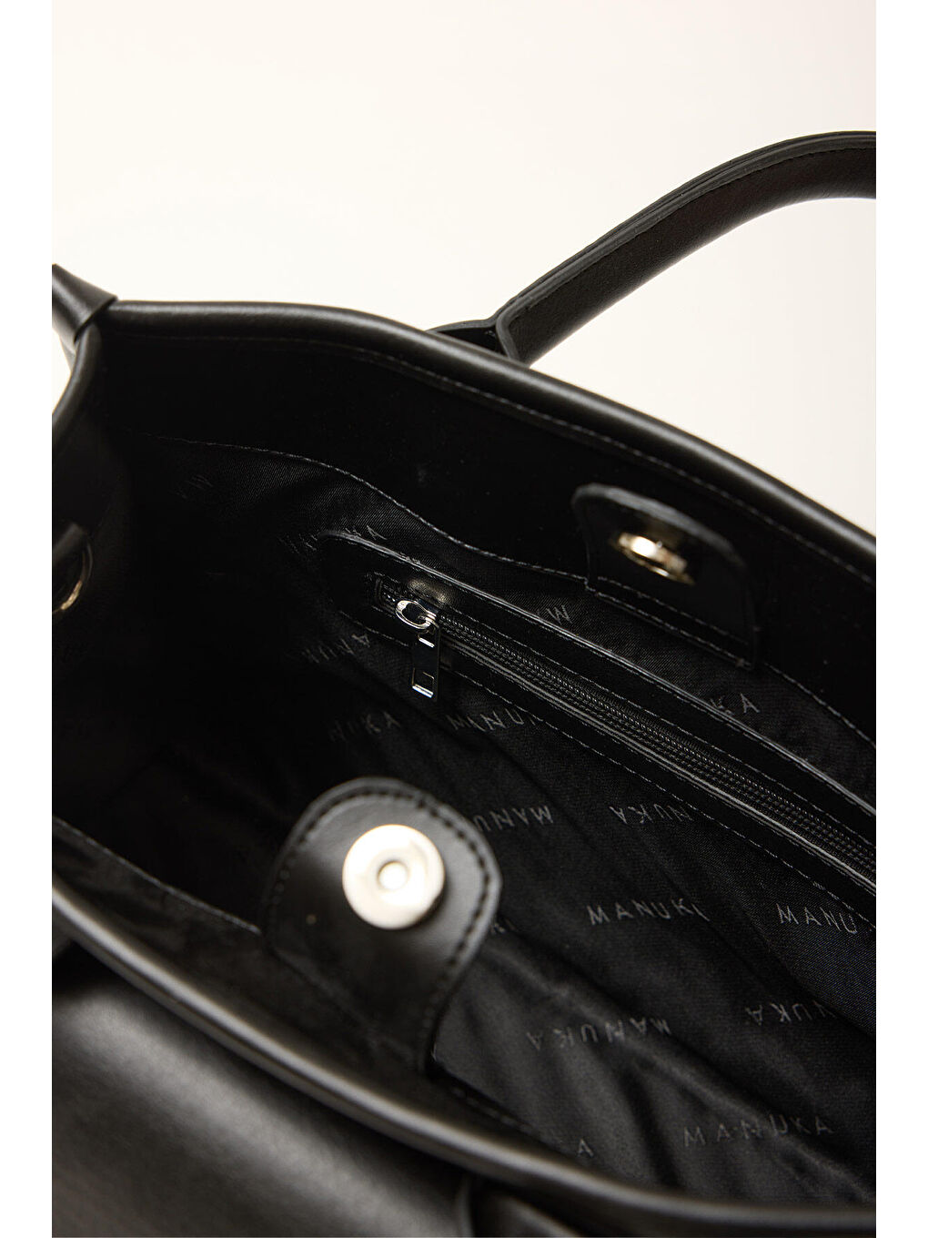 Geniş Cepli Deri Omuz Çantası Siyah-7