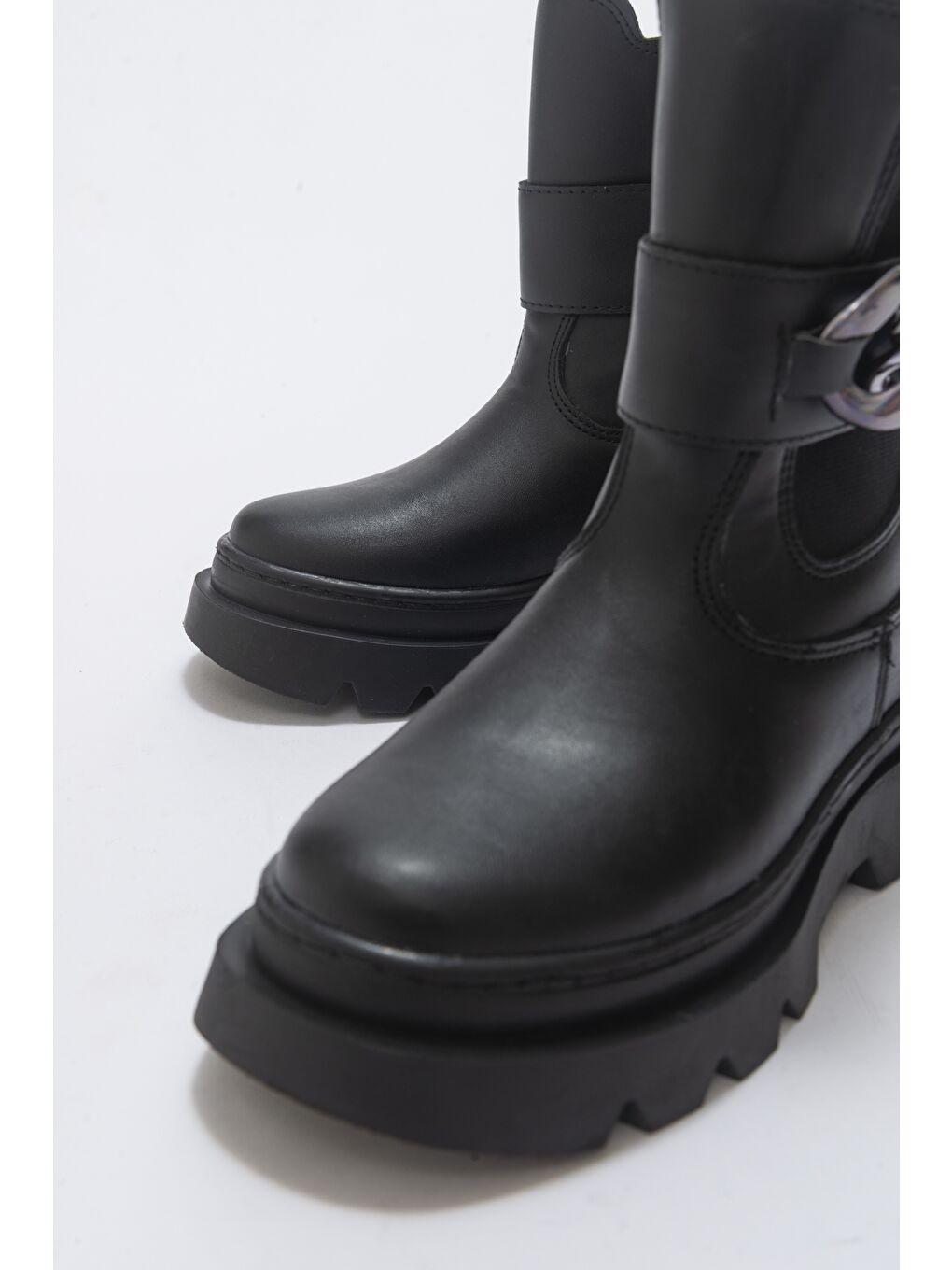 Kız Çocuk Siyah Suni Deri Anatomik Günlük Bot-1