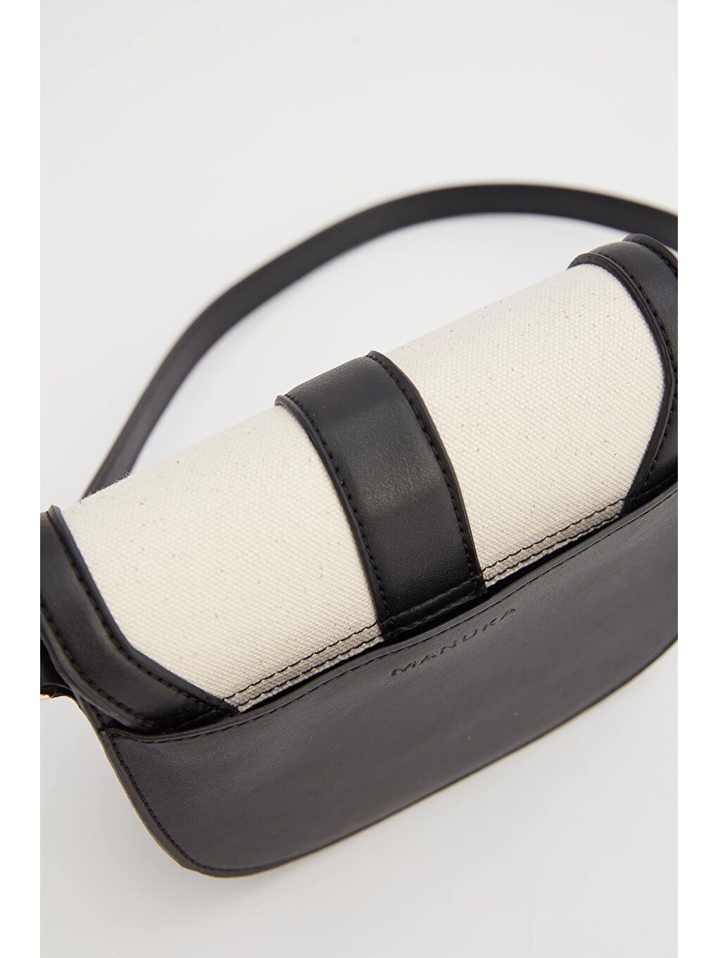 Kanvas Detaylı Tokalı Çanta Siyah-6