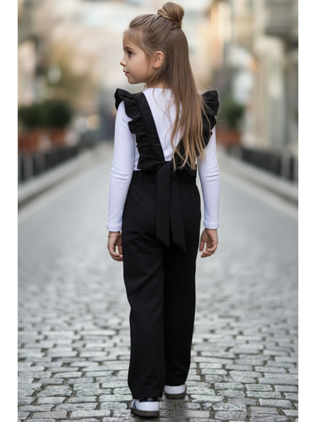 Kız Çocuk Berlin Siyah Pamuklu Fırfırlı Bağlama Detaylı Tulum