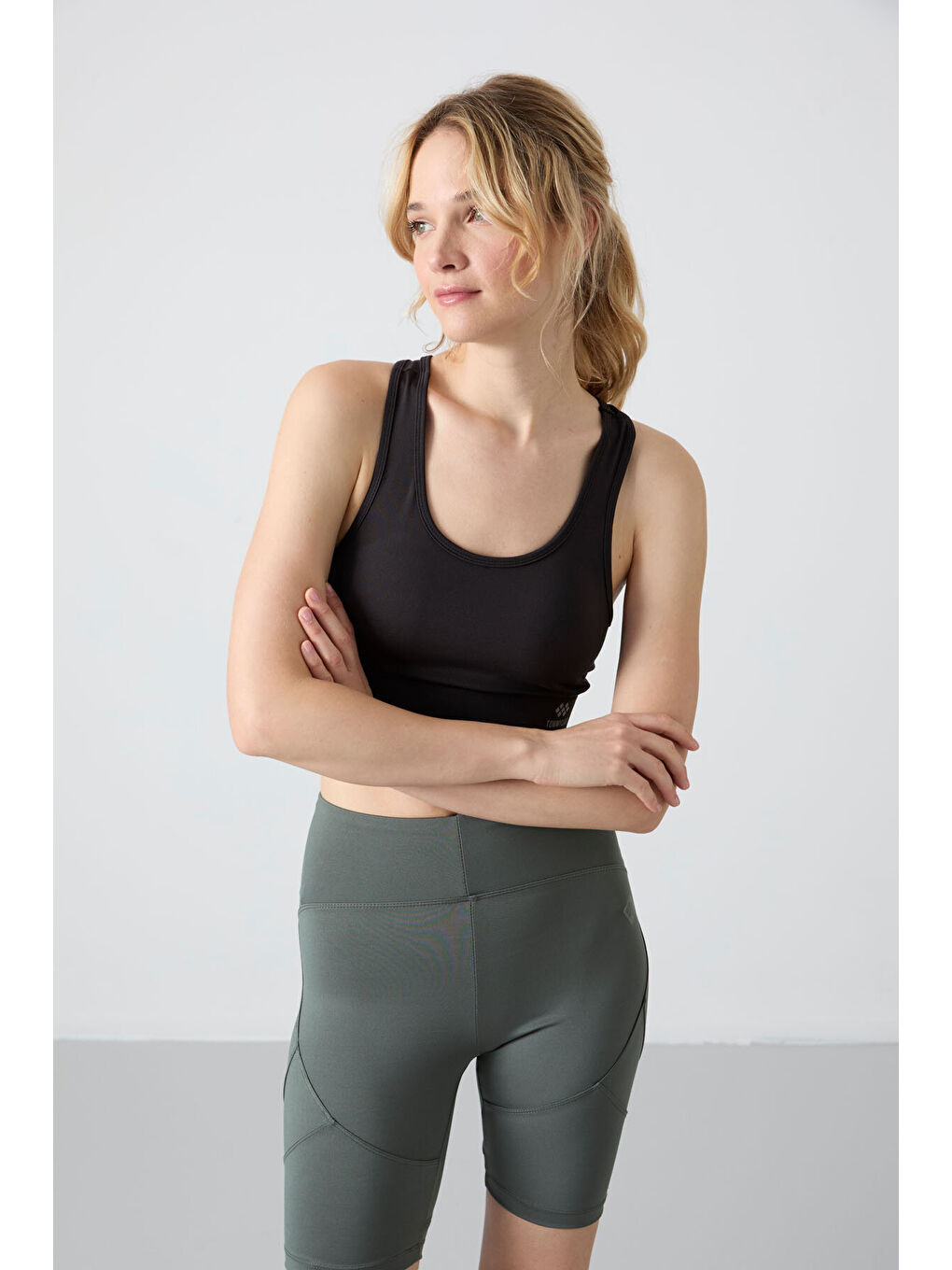 Slim Fit U Yaka 2li Paket Siyah-Beyaz Kadın Spor Büstiyer - 97120-3