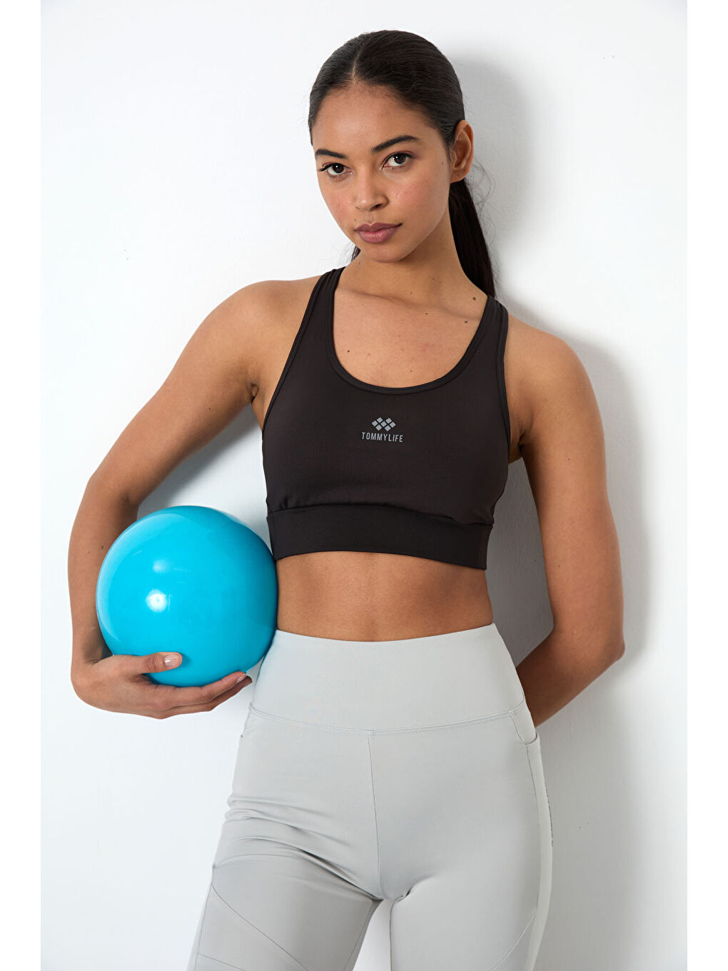 Slim Fit U Yaka 2li Paket Siyah-Beyaz Kadın Spor Büstiyer - 97121-1