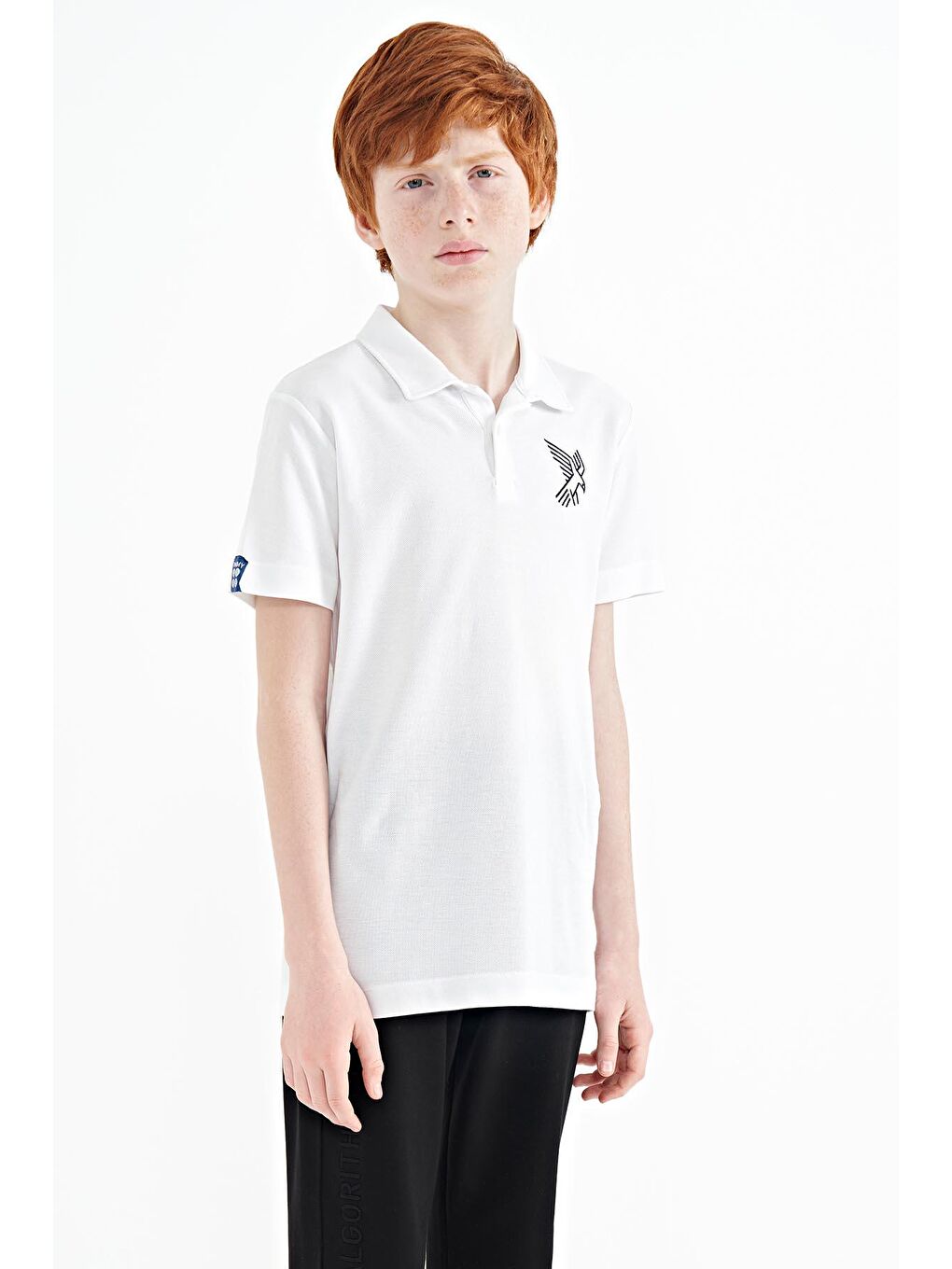 TOMMYLIFE Beyaz Minimal Nakış Detaylı Standart Kalıp Polo Yaka Erkek Çocuk T-Shirt - 11084 - 4