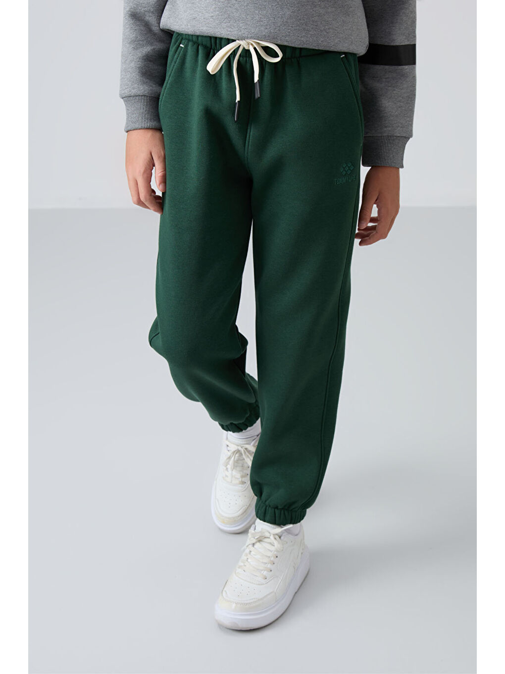 Standart Fit Basic 2li Paket Siyah-Çam Yeşili Erkek Çocuk Eşofman Alt - 11225-3