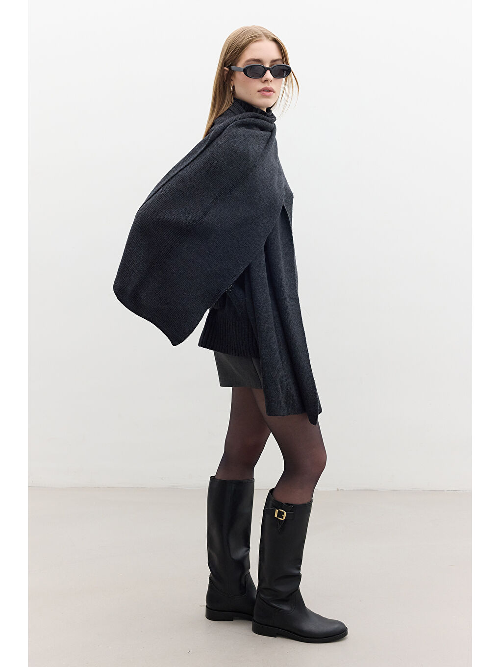 Karışık Oversize Yumuşak Kazak Kömür-4