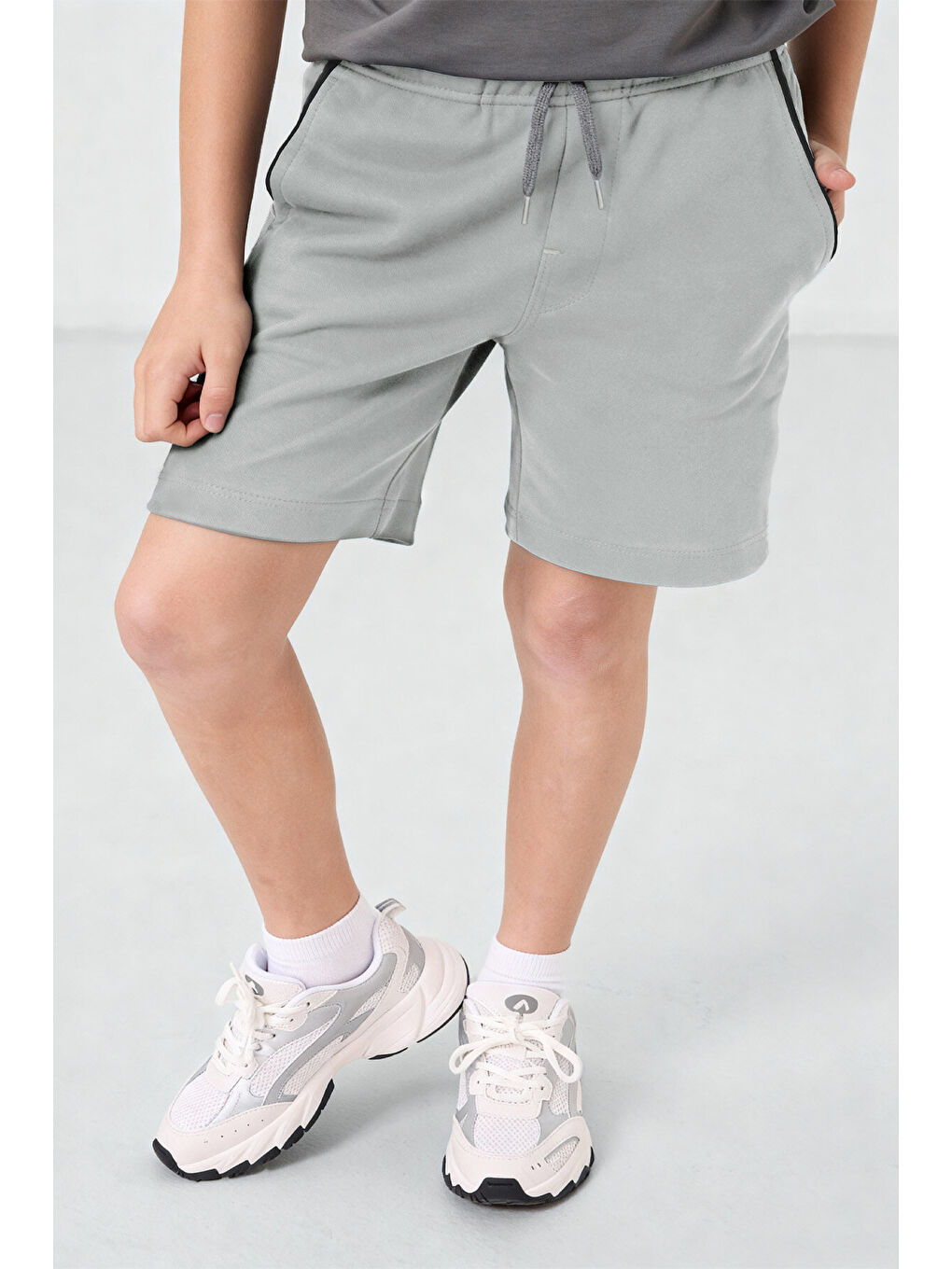 Bej Taş Standart Fit Erkek Çocuk Şort - 11284-2