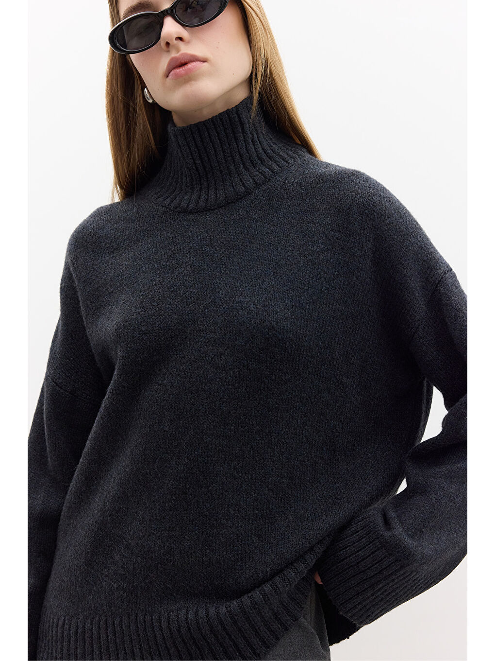 Karışık Oversize Yumuşak Kazak Kömür-7