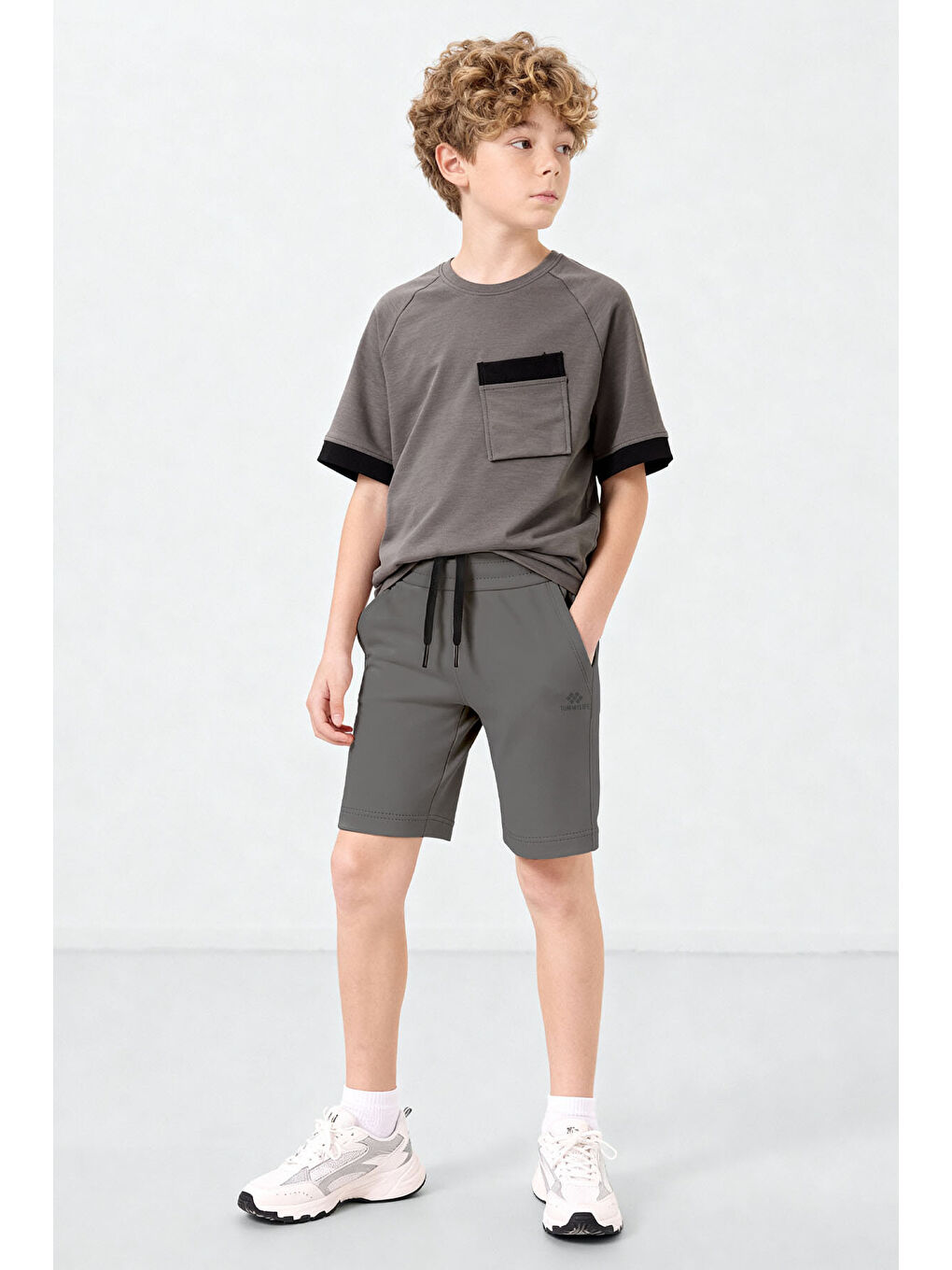 Koyu Gri Standart Fit Basic Performans Erkek Çocuk Şort - 11303-1