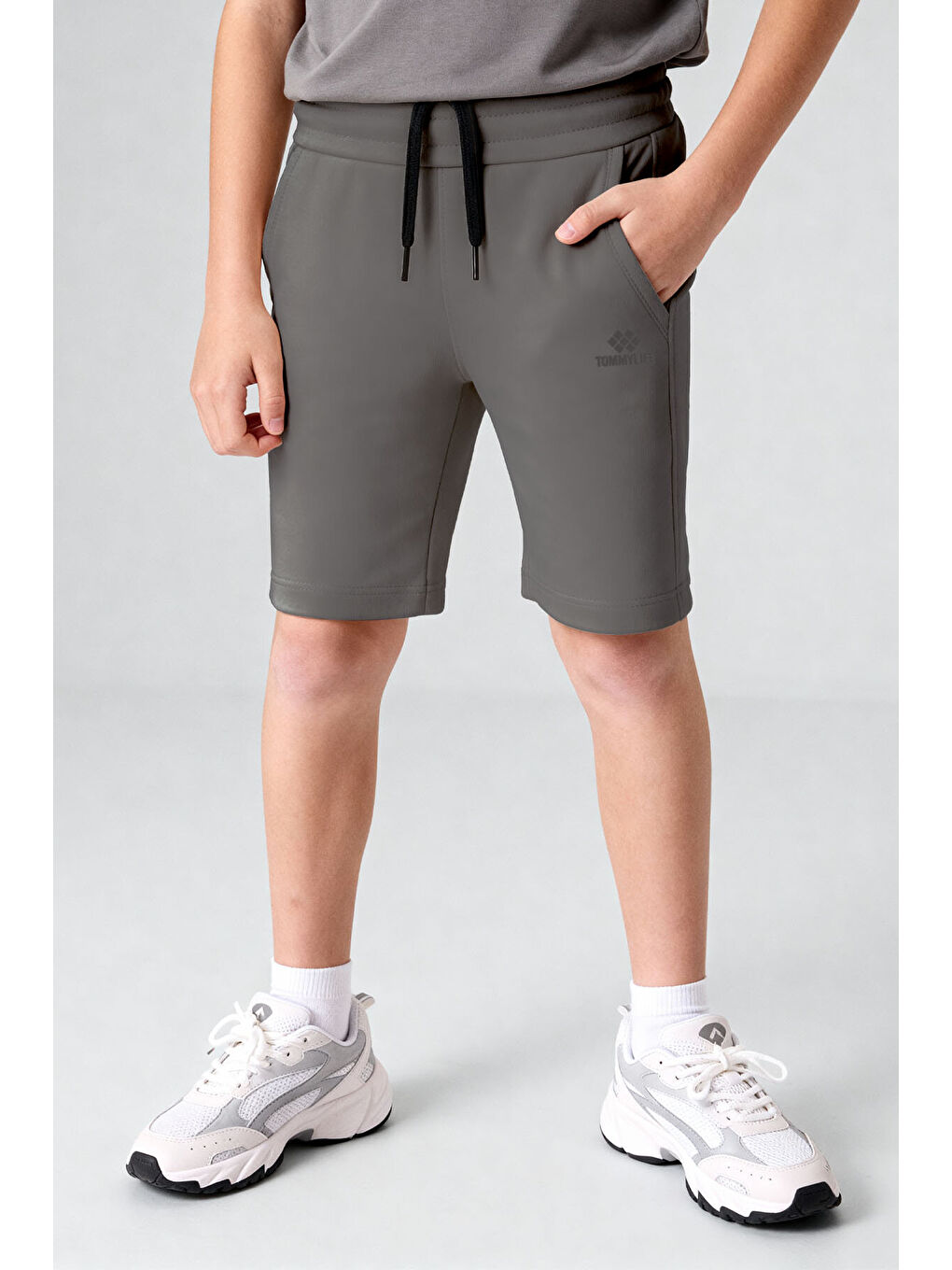 Koyu Gri Standart Fit Basic Performans Erkek Çocuk Şort - 11303-2