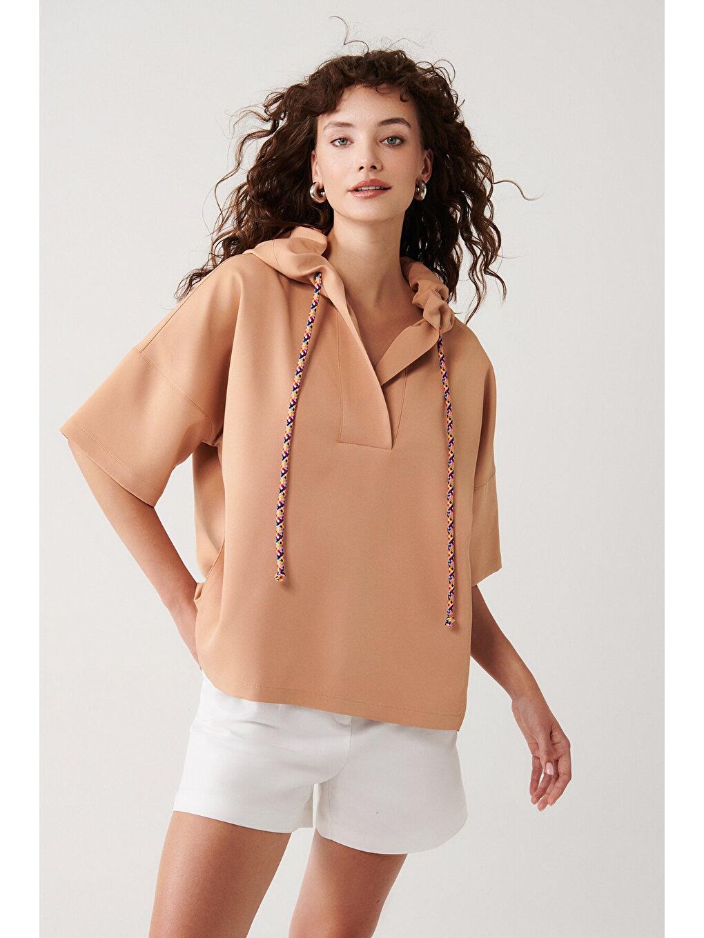 Bej Düz Kordon Detaylı Kapüşonlu Sweatshirt-5