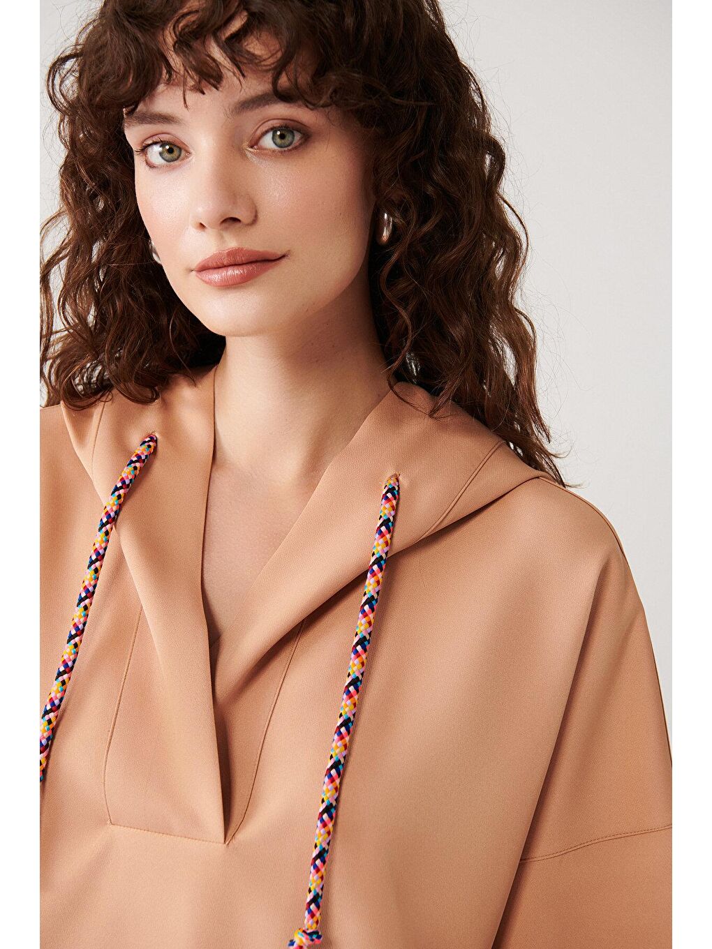 Bej Düz Kordon Detaylı Kapüşonlu Sweatshirt-6