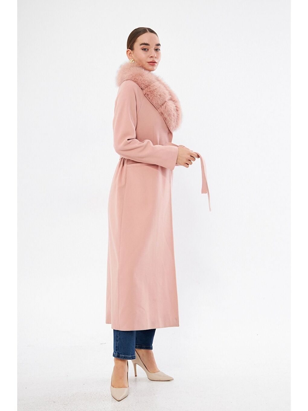 Yaka Kürk Detaylı Lux Pembe Kaban-3