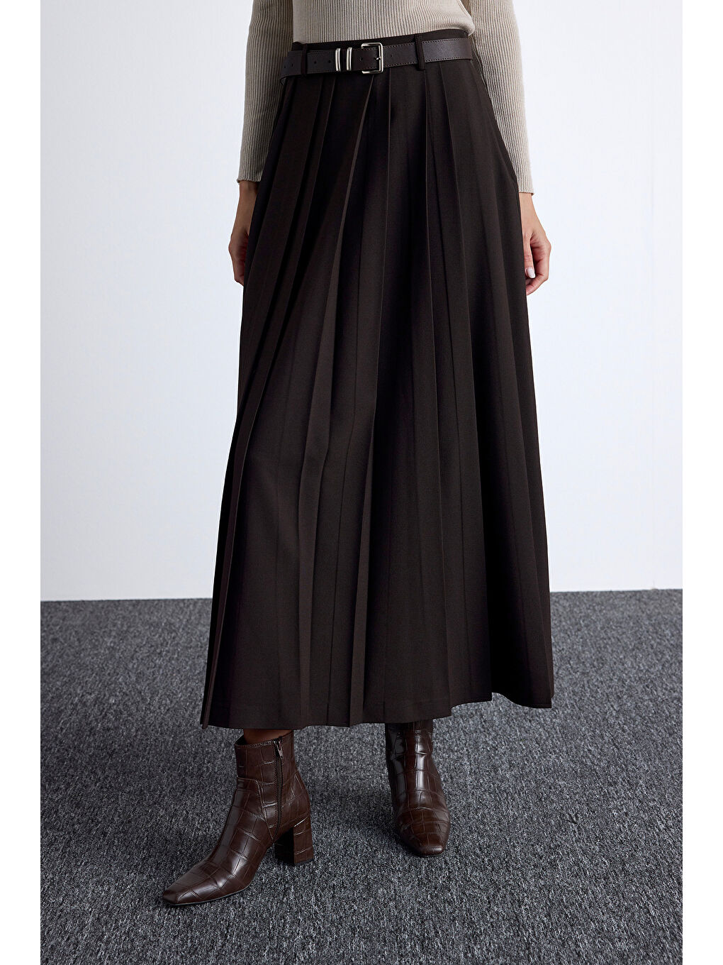 Kahverengi Geniş Pileli Etek Acı Kahve-2