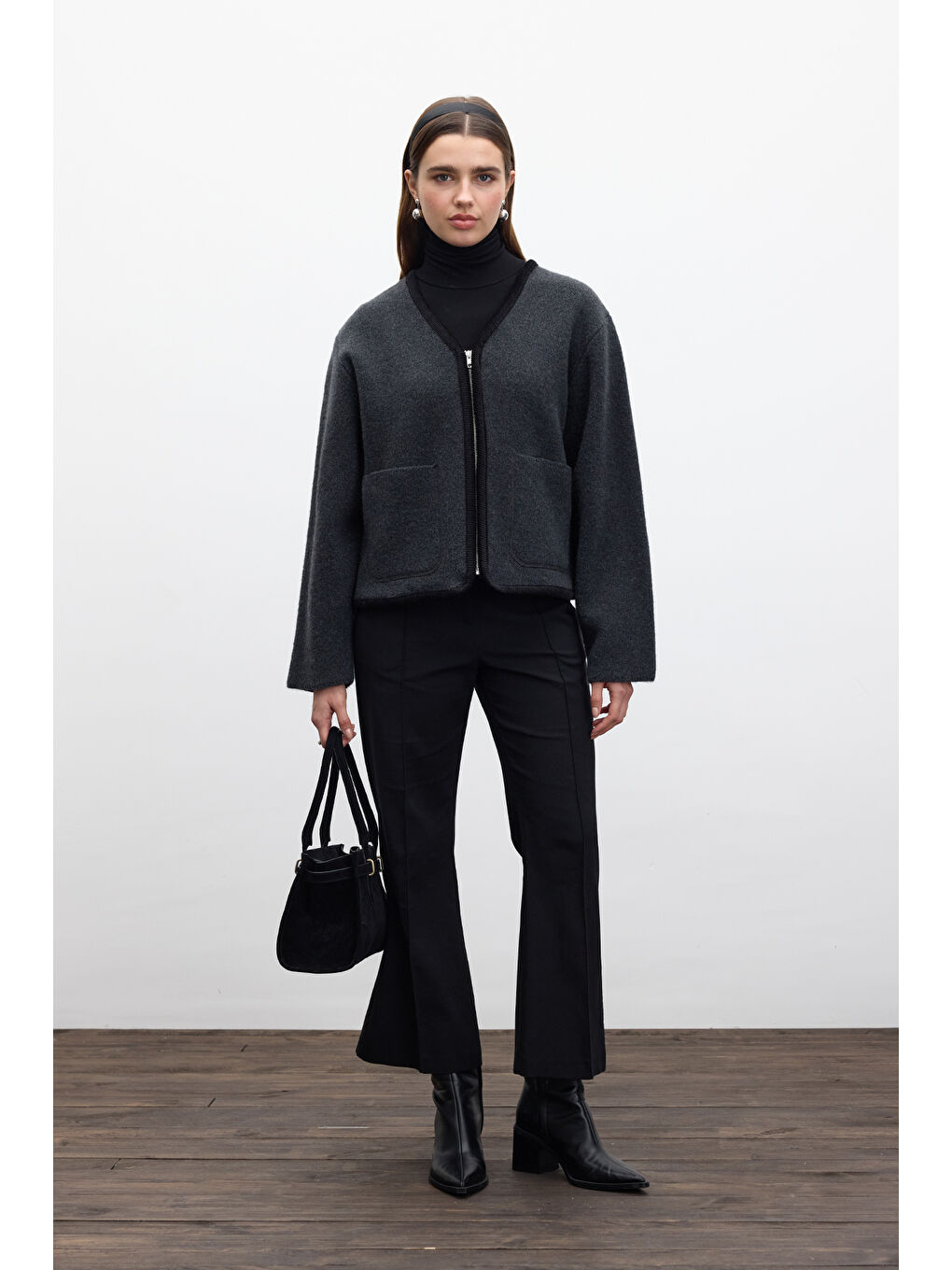 Siyah Düz Örgü Fermuarlı Triko Hırka Kömür