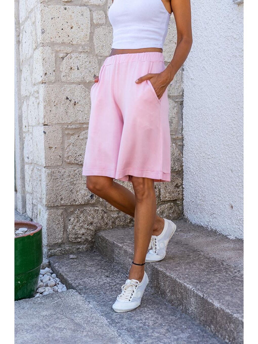 Pembe Kadın Pudra Duble Paça Yumuşak Dokulu Cepli Şort Bst3262