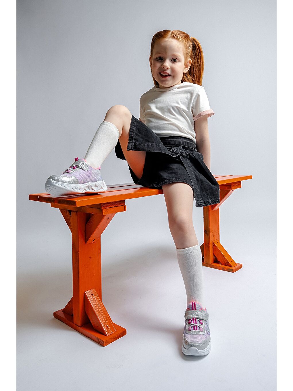 Gri Kız Çocuk Gümüş Işıklı Spor Ayakkabı-1