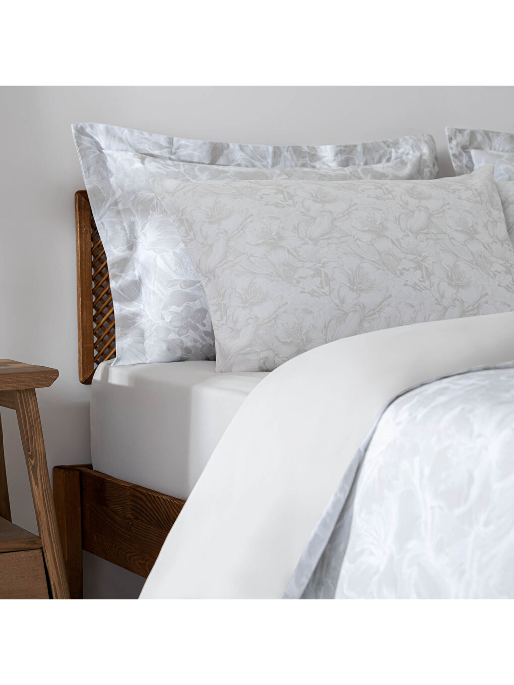 Fiorina Çift Kişilik Nevresim Takımı %100 Pamuk 210 TC 83 Tel Saten Digital Baskılı Bej-1