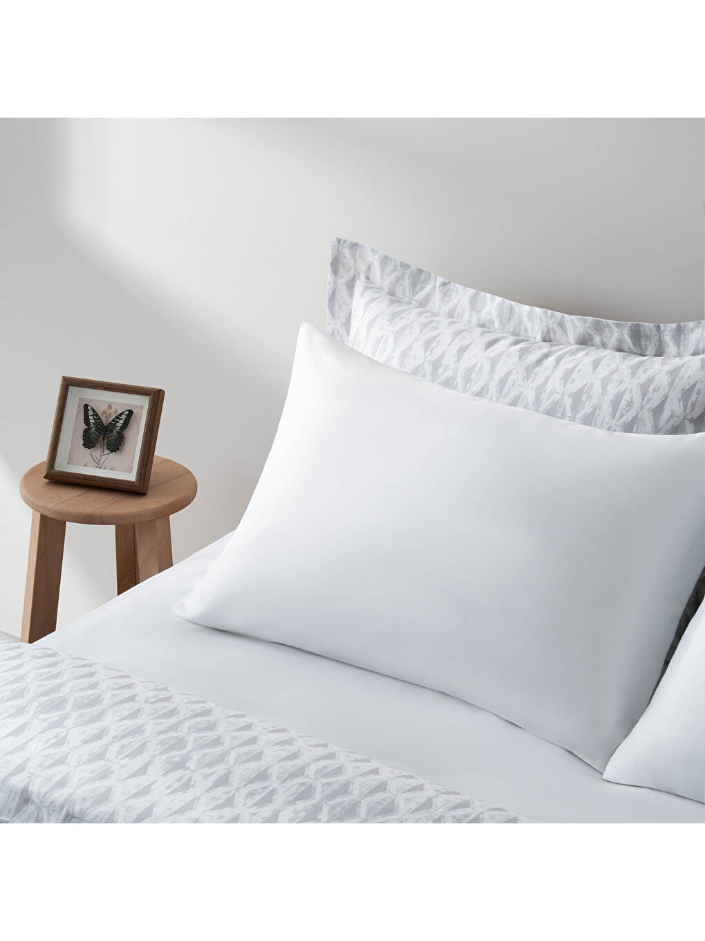 Tria Çift Kişilik Nevresim Takımı %100 Pamuk 210 TC 83 Tel Saten Digital Baskılı Gri 200x220 Cm-1