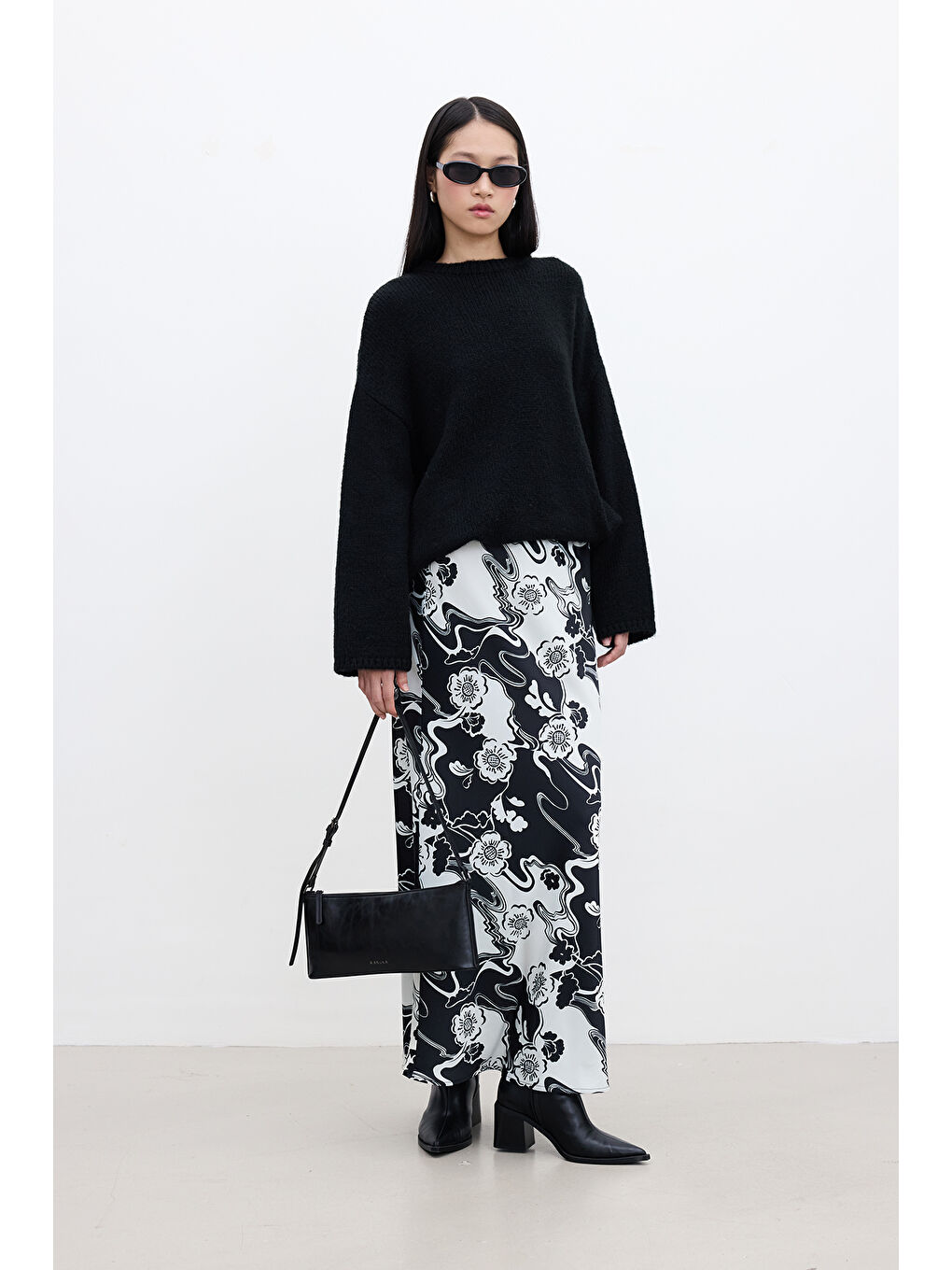 Karışık Desenli Saten Midi Etek Sakura-2