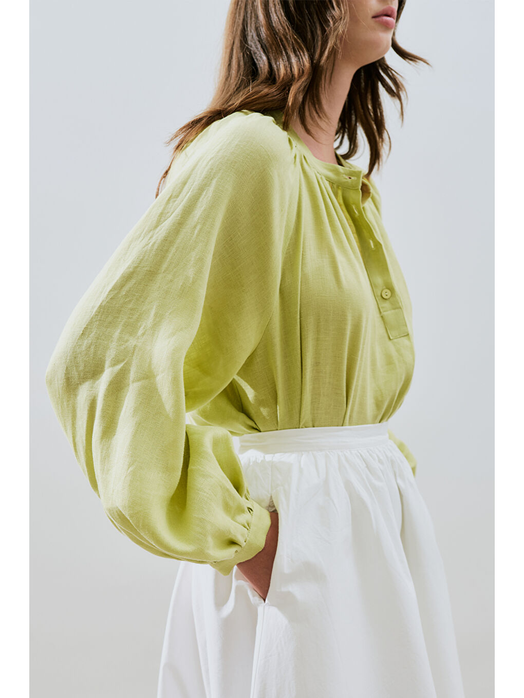 Yeşil İnce Keten Yakası Büzgülü Gömlek Lıme-6