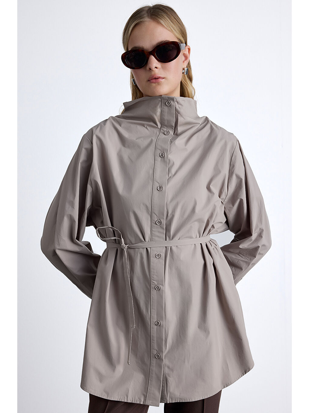 Karışık Yüksek Yakalı Tasarım Gömlek Vizon