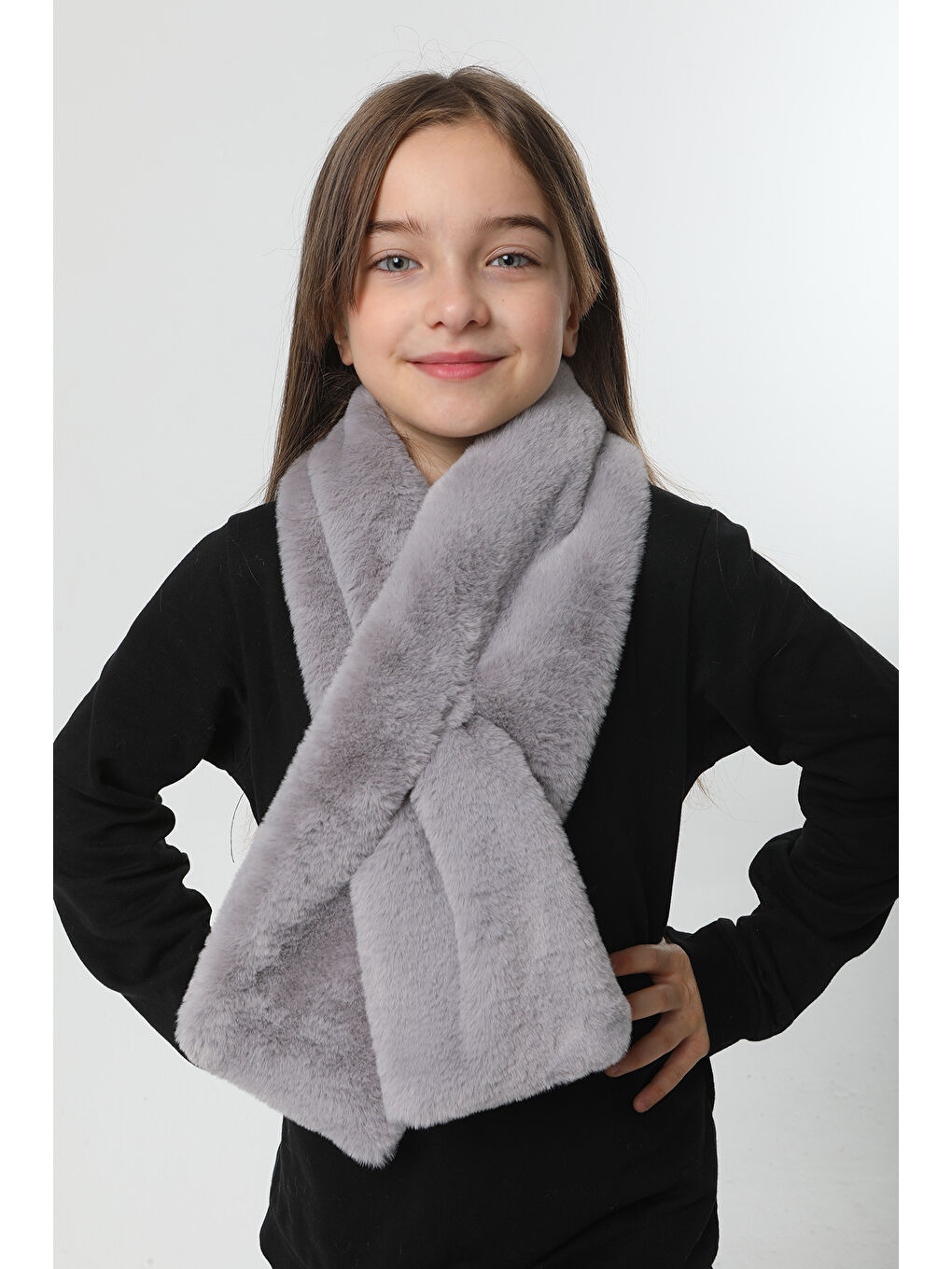 Gri Çocuk Pelüş Kaşkol Boyunluk Atkı RKB Ç 01 Füme-3