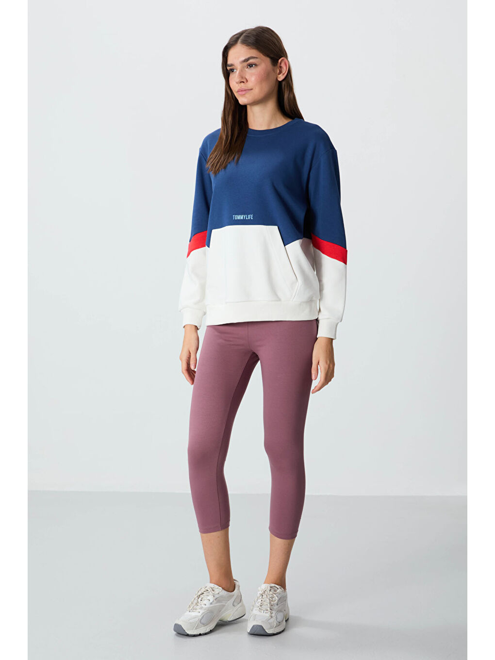 Lacivert Parlament Kompakt Pamuklu Kalın Pürüzsüz Dokulu O Yaka Oversize Fit Kadın Sweatshirt - 97289-4