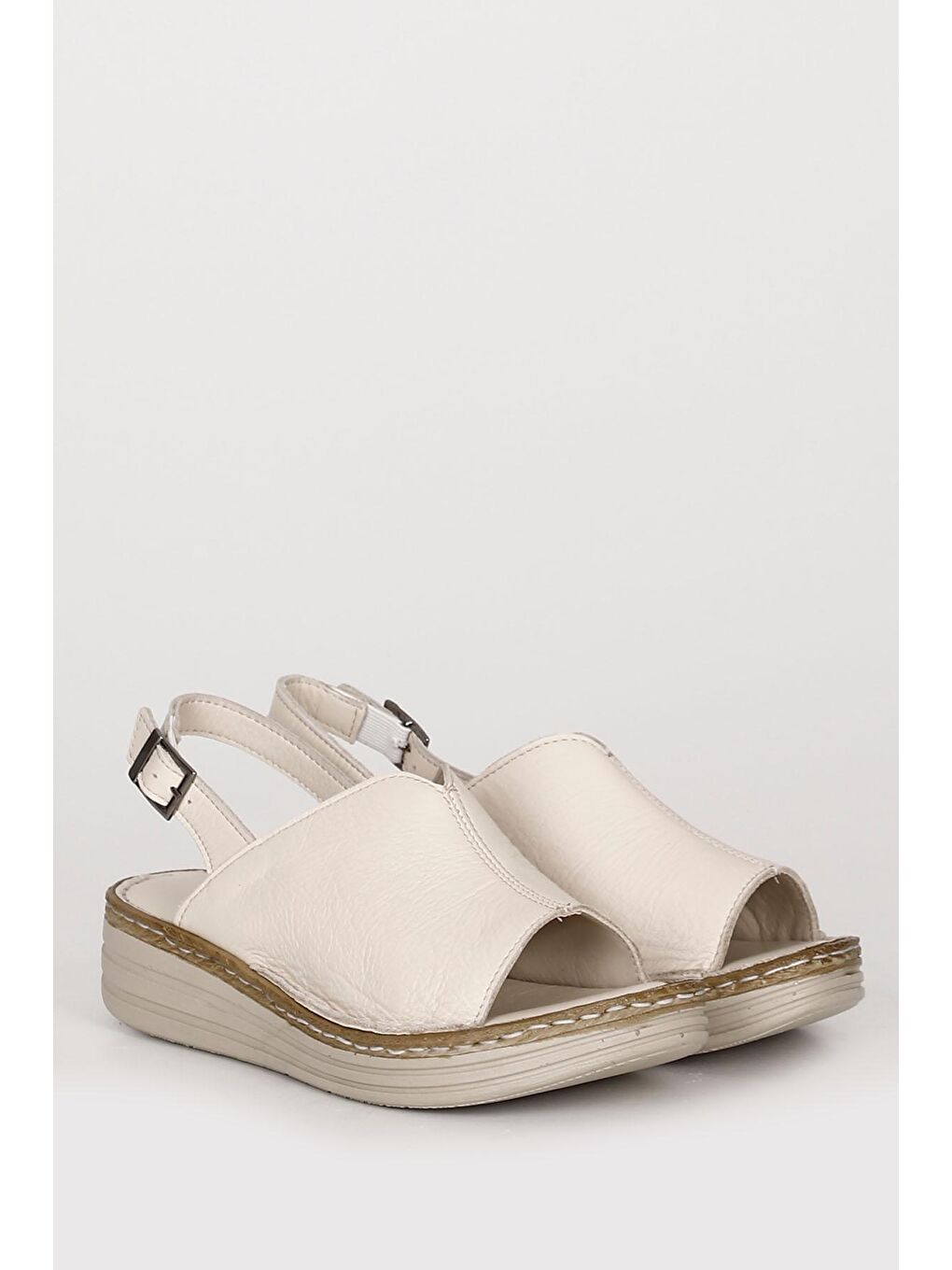 Bej Hakiki Deri Dolgu Taban Kadın Sandalet 42232-4