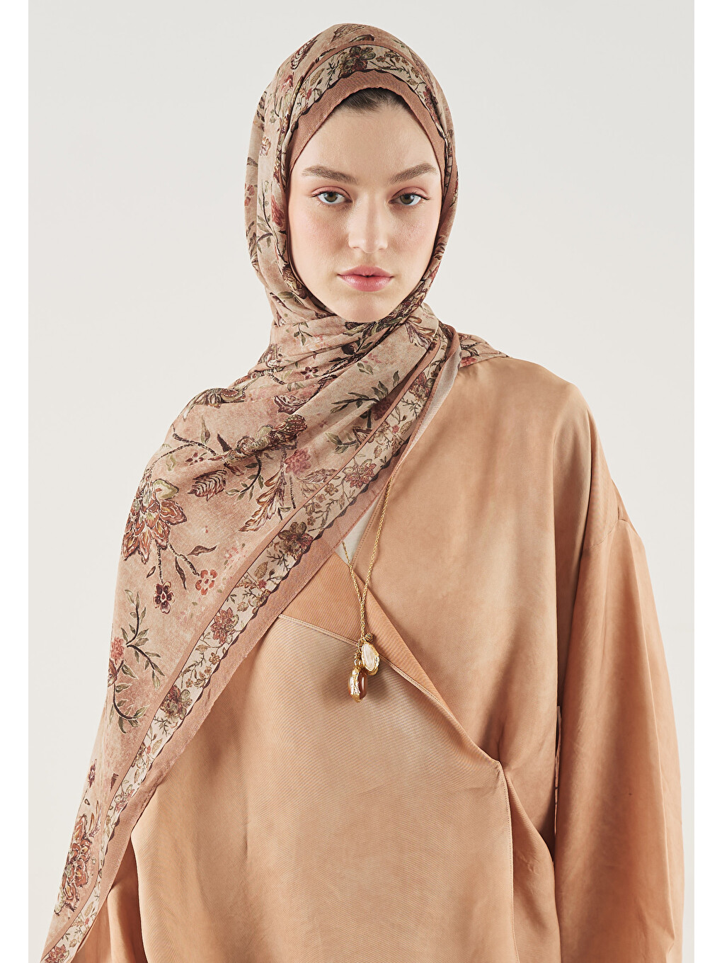 Pembe Ethnic Blossom Desen Soft Viskon Şal Somon-1