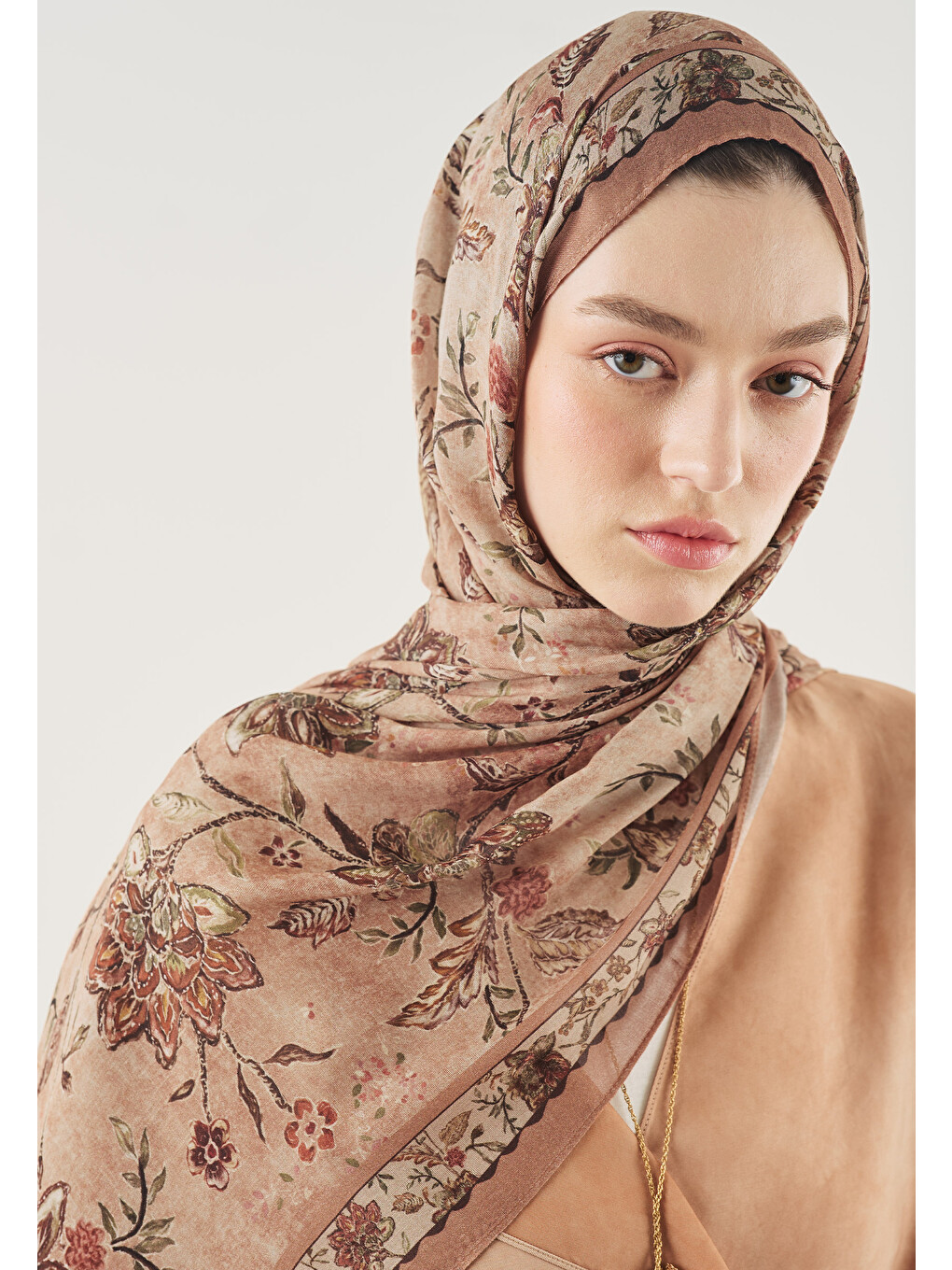 Pembe Ethnic Blossom Desen Soft Viskon Şal Somon-2