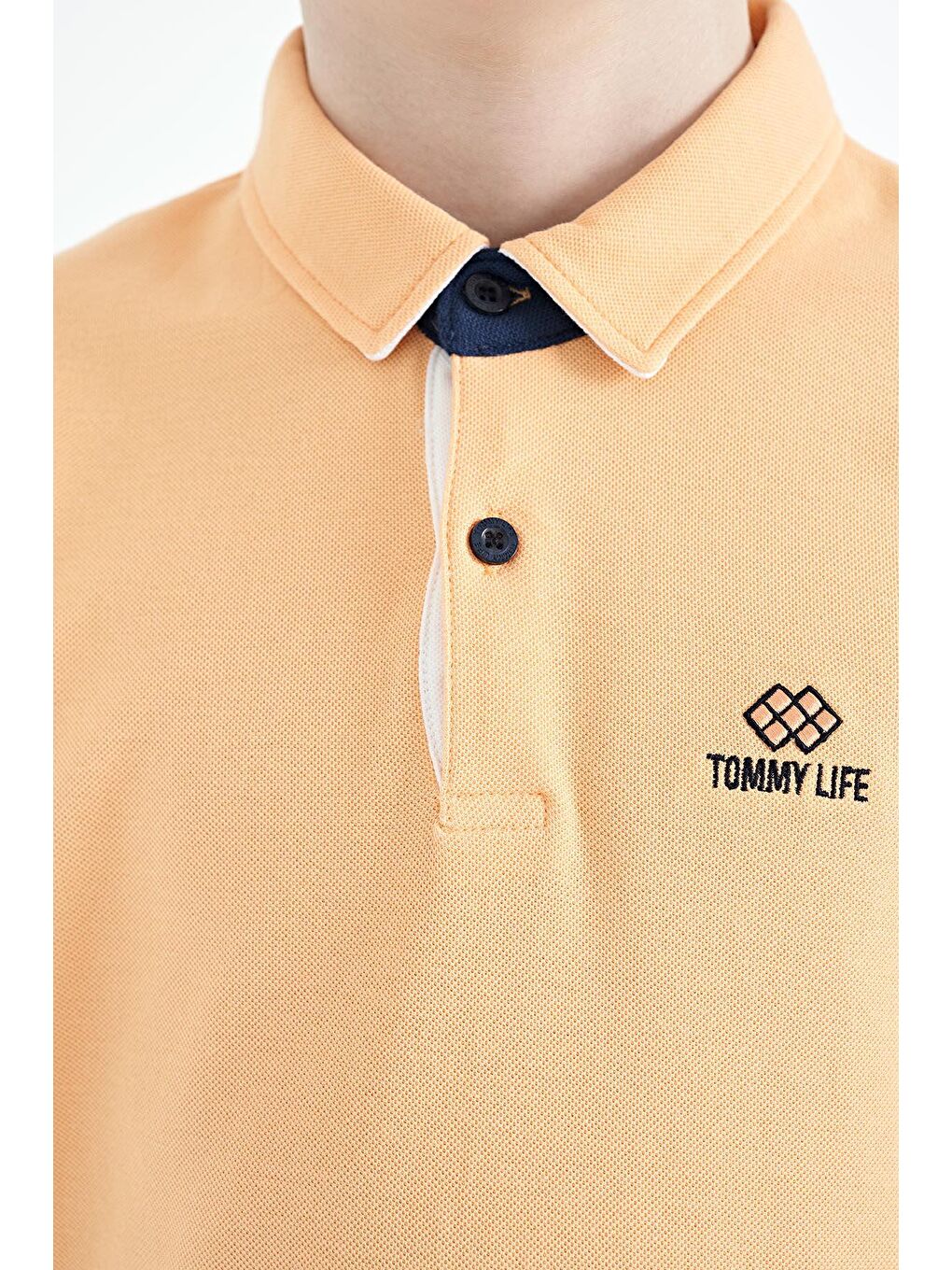 TOMMYLIFE Açık Turuncu Kavun Içi Logo Nakışlı Standart Kalıp Polo Yaka Erkek Çocuk T-Shirt - 11083 - 1