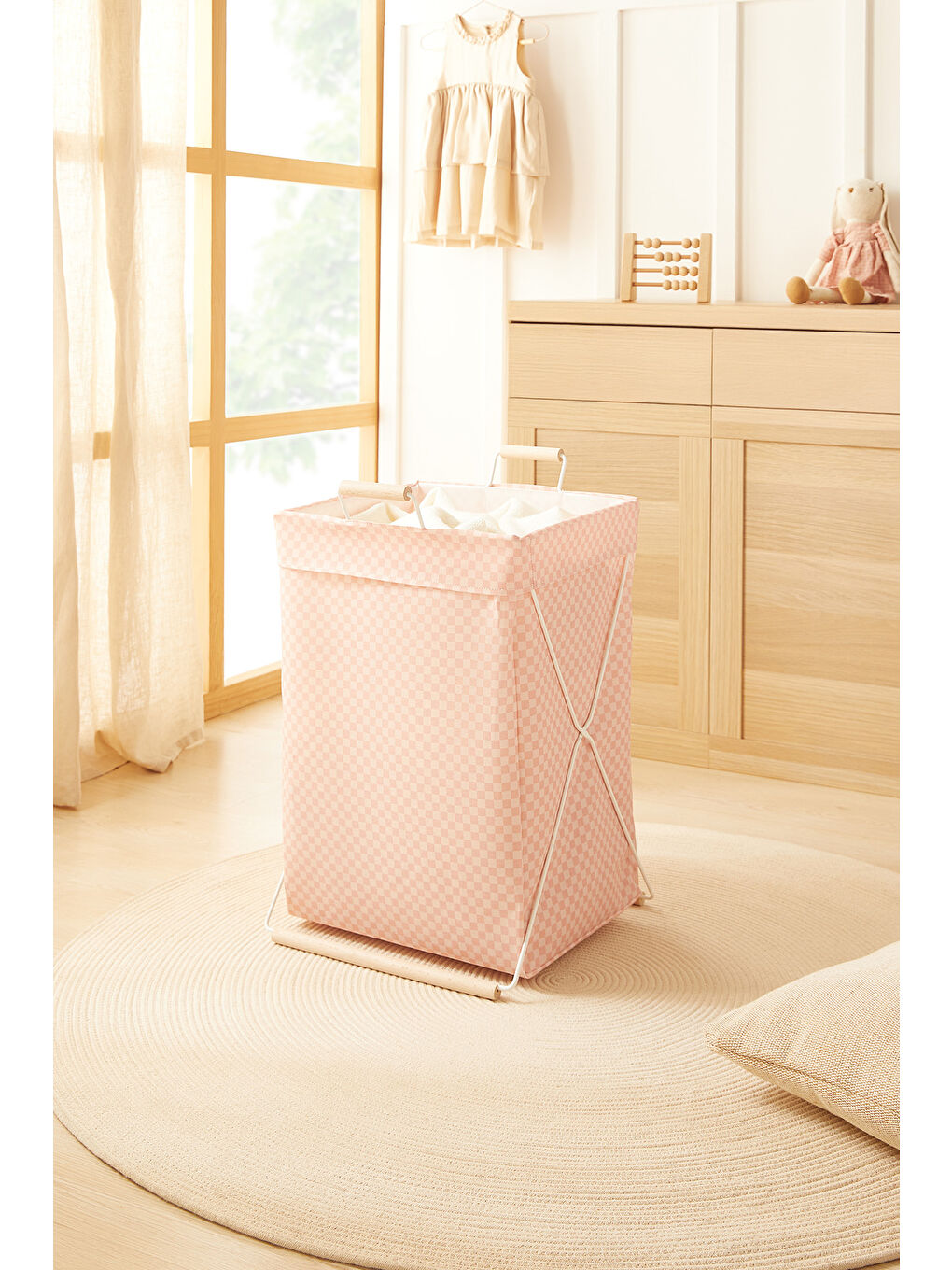 Katlanabilir Metal Destekli Beyaz Renk Pembe Dama Desen Çamaşır Sepeti 36 x 33 x 60 cm-3