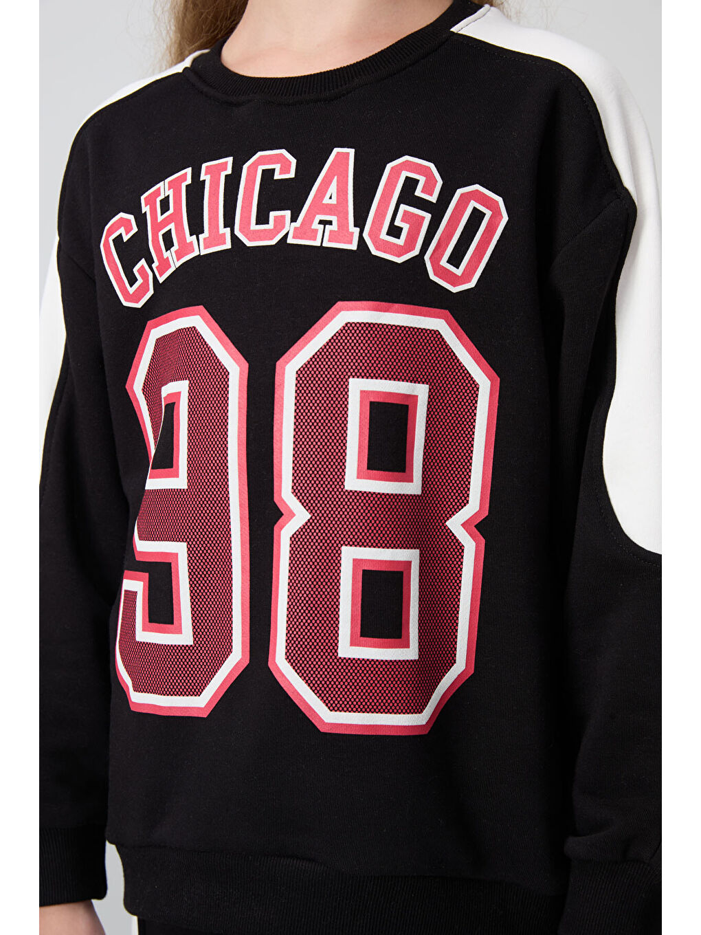 Siyah Pamuklu İçi Tüylü Yumuşak Dokulu Standart Fit Nakışlı Kız Çocuk Eşofman Takım - 75170-4