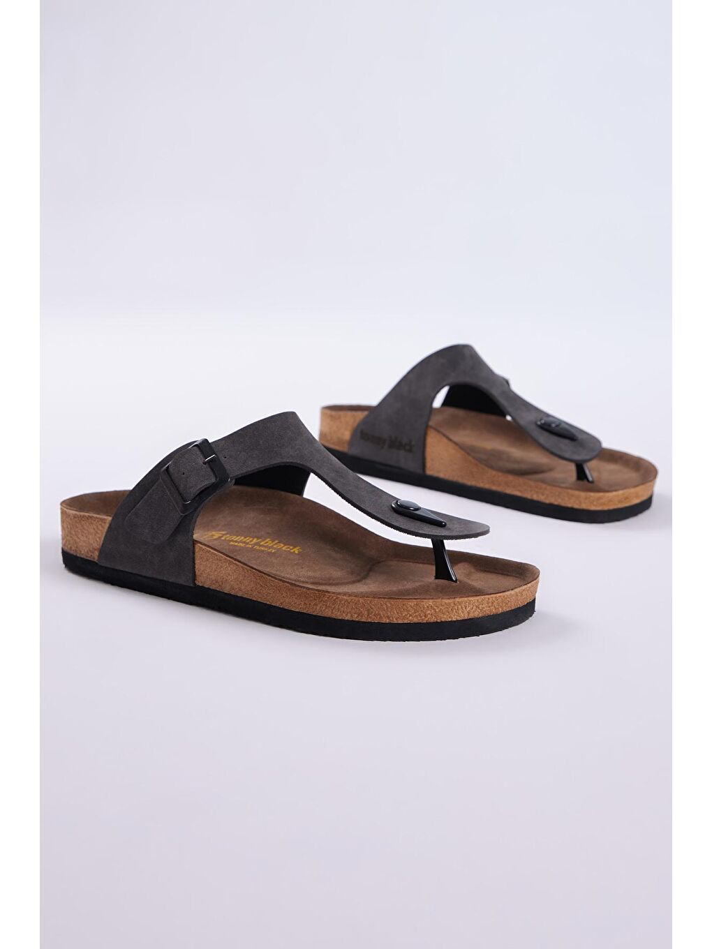 Gri Unisex Füme Rahat Kalıp Poli Taban Tokalı Nubuk Parmak Arası Terlik-1