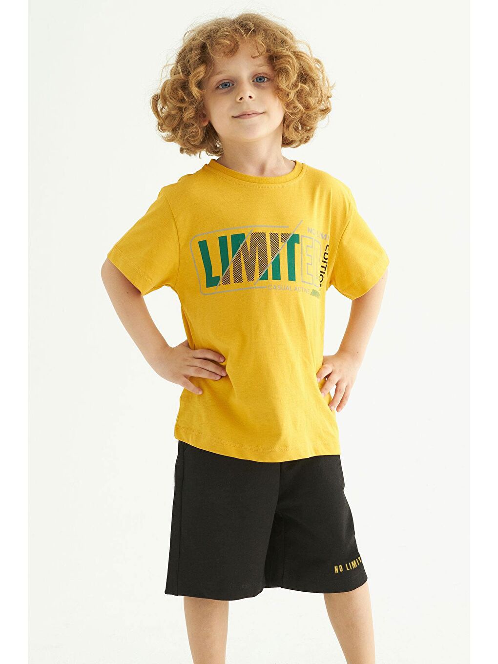 Sarı Bisiklet Yaka Lımıted Baskılı Erkek Çocuk Şortlu Takım-3