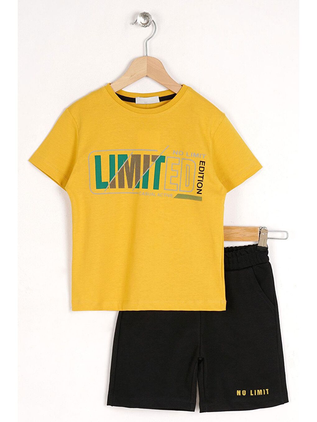 Sarı Bisiklet Yaka Lımıted Baskılı Erkek Çocuk Şortlu Takım-5