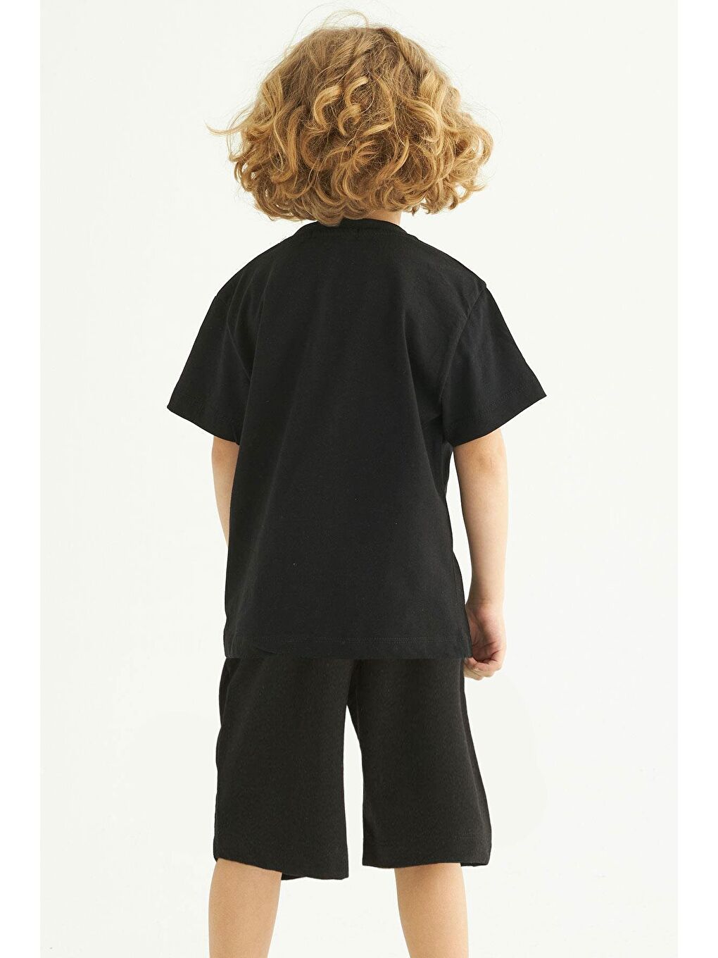 Siyah Bisiklet Yaka Lımıted Baskılı Erkek Çocuk Şortlu Takım-2