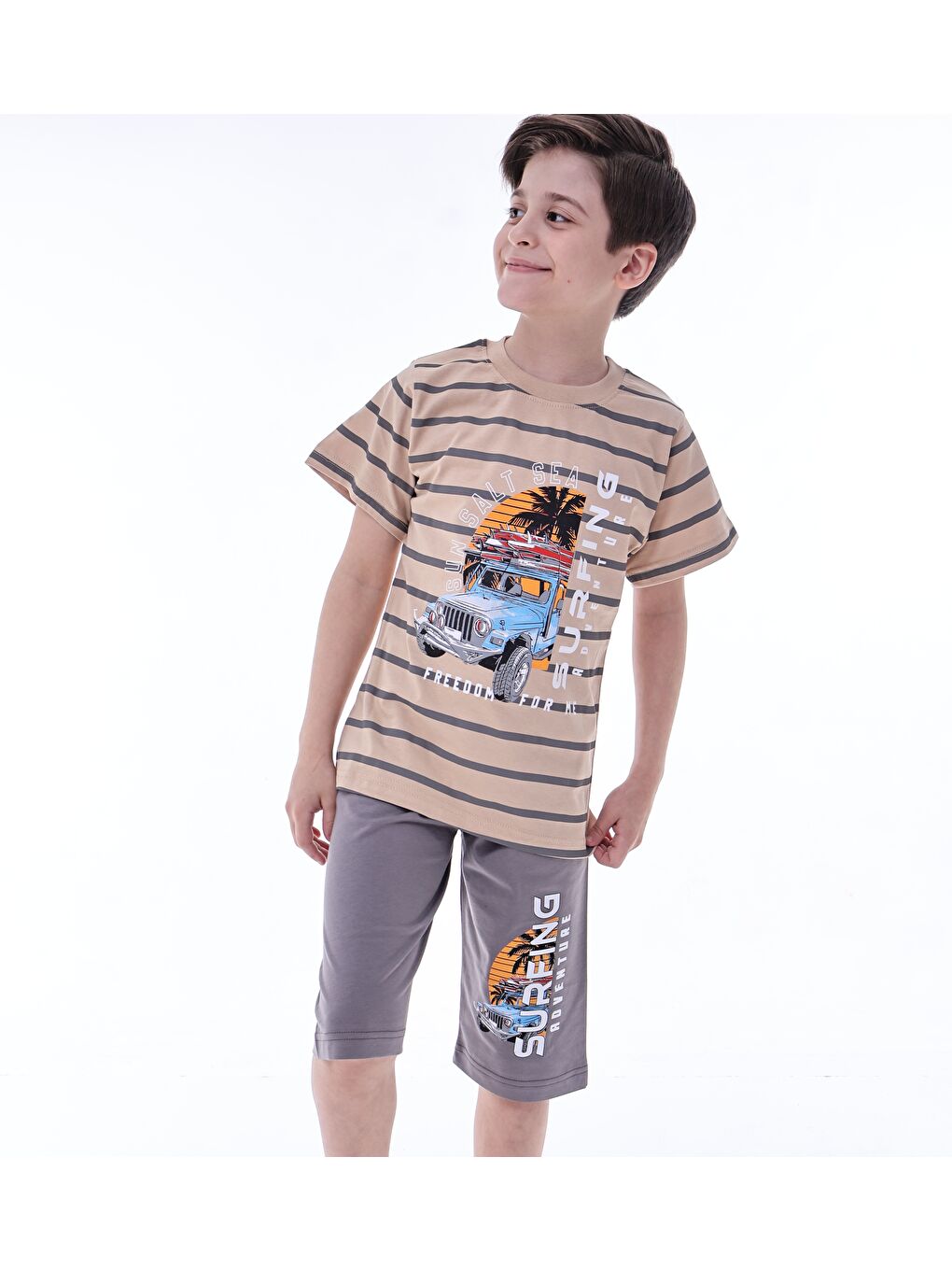 Gri Erkek Çocuk %100 Doğal Pamuk Kısa Kollu  Kaprili Pijama Takımı-2