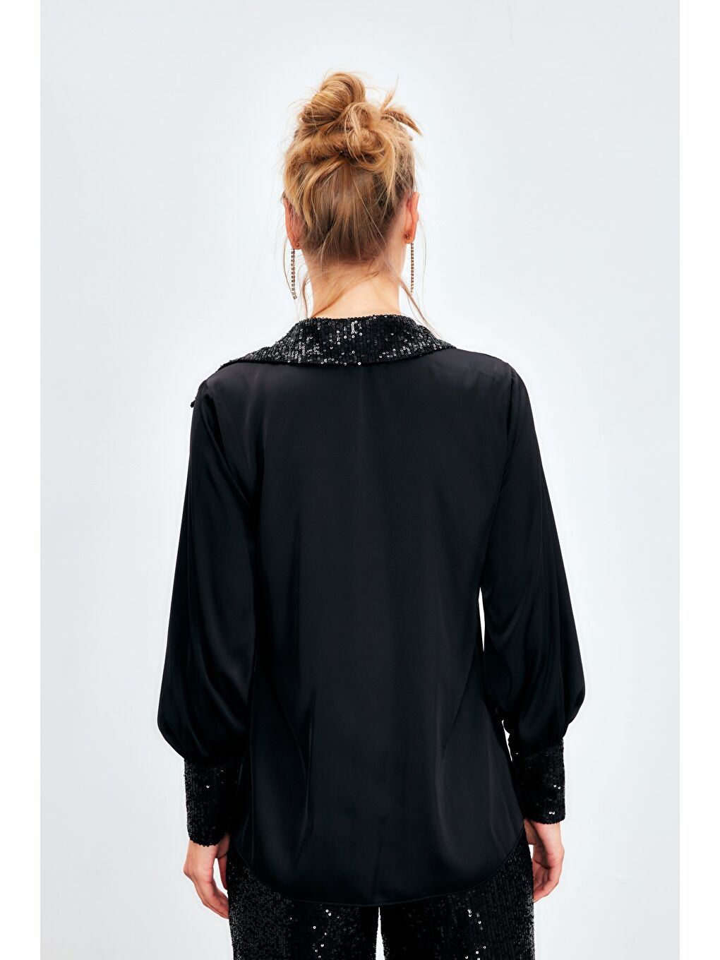 Payet Detaylı Saten Gömlek - Siyah-4