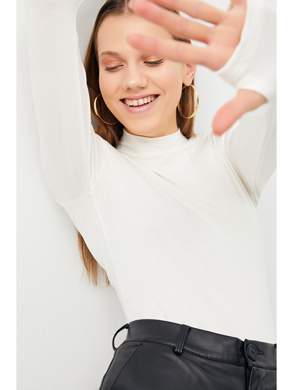 Bej Kadın Beyaz Krem 2'li Parmak Detaylı Body-2