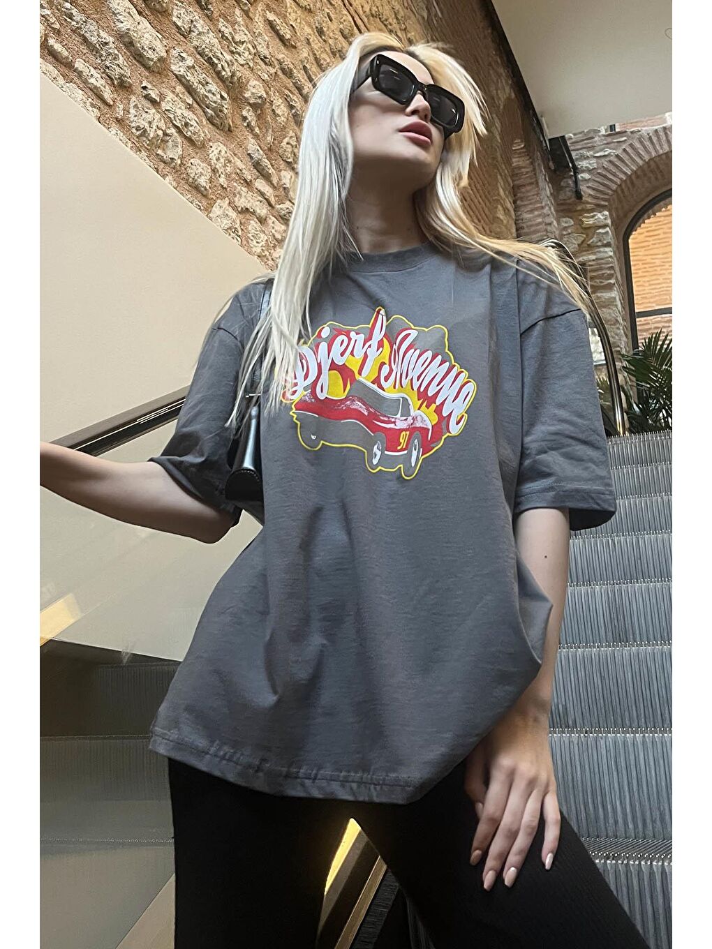 Gri Füme Baskılı Oversize Kadın Tişört Mg1836