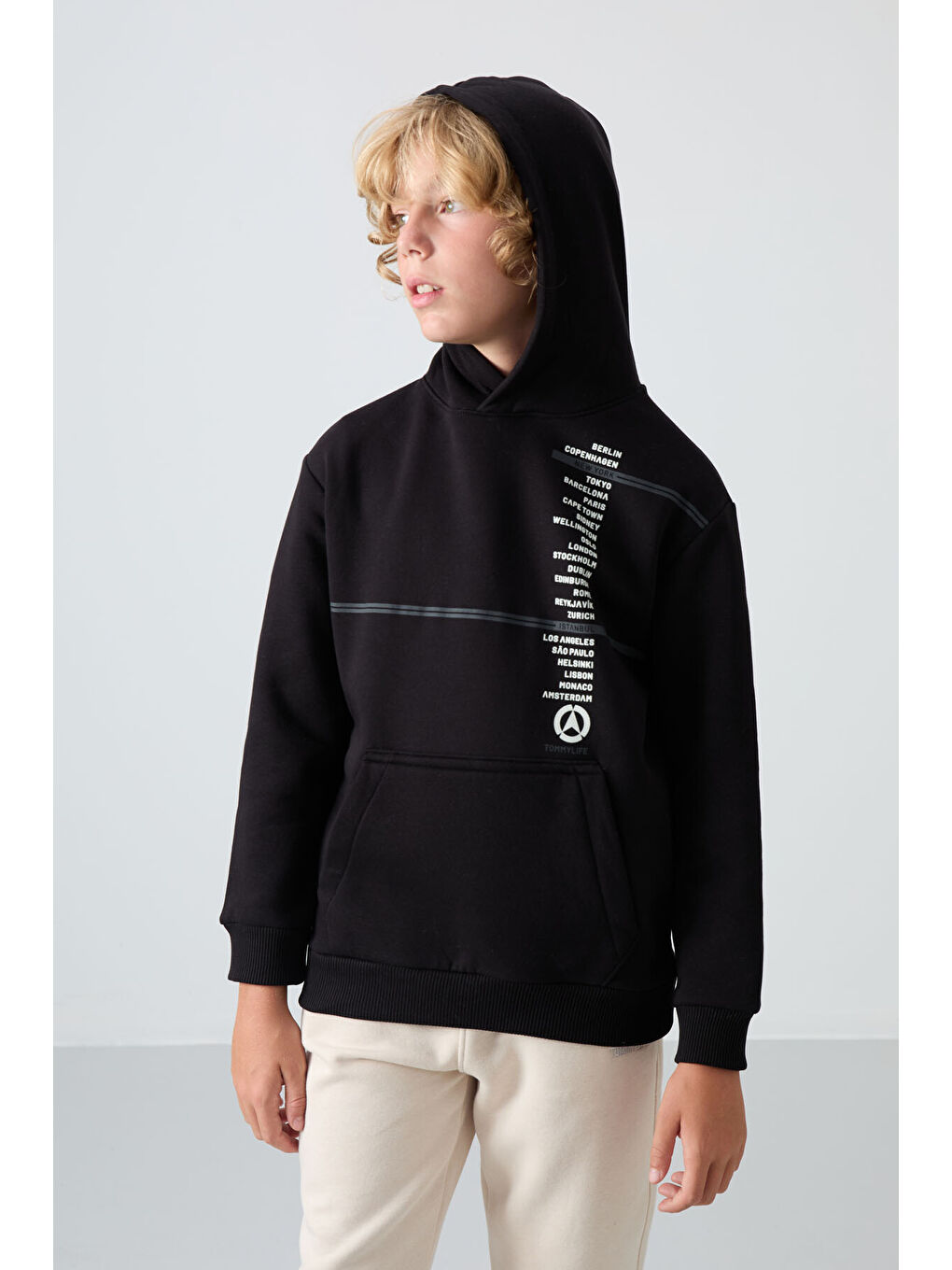 Siyah Pamuklu Kalın İçi Tüylü Yumuşak Dokulu Standart Fit Baskılı Erkek Çocuk Sweatshirt - 11239