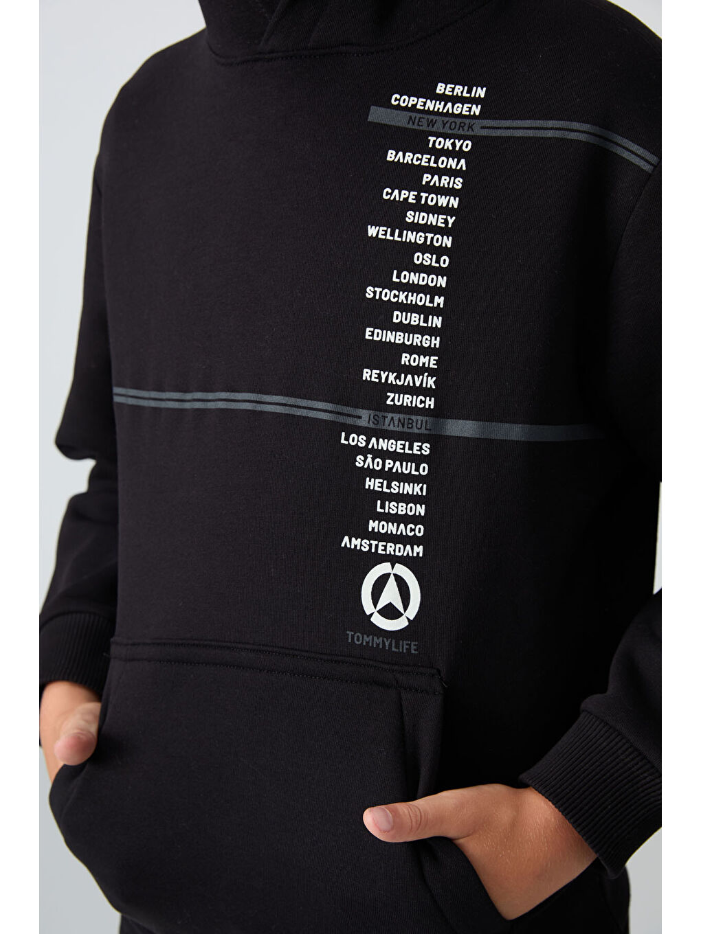 Siyah Pamuklu Kalın İçi Tüylü Yumuşak Dokulu Standart Fit Baskılı Erkek Çocuk Sweatshirt - 11239-4