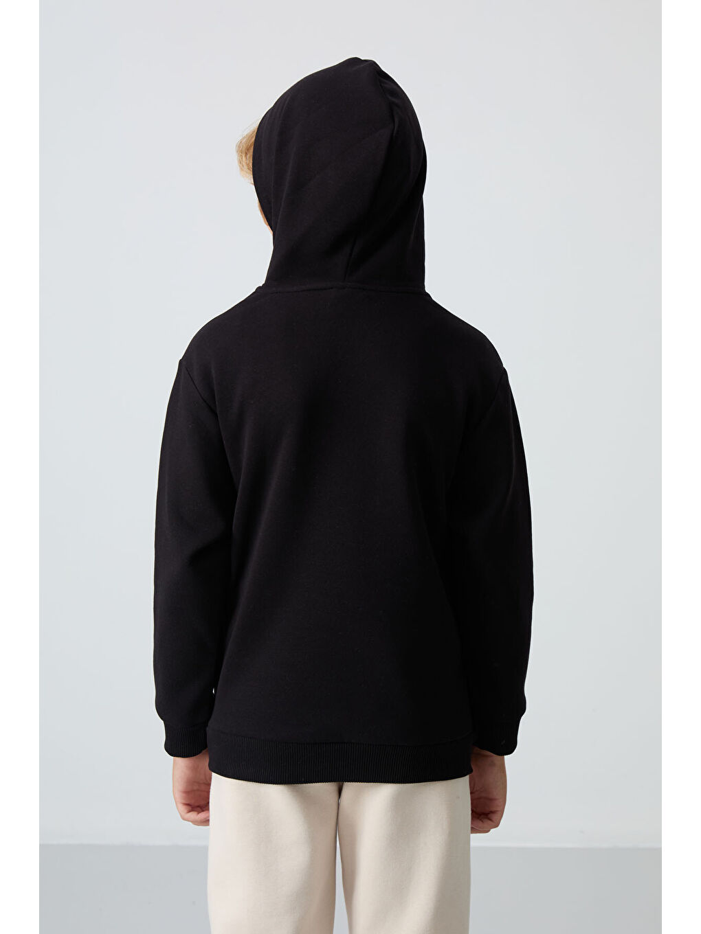 Siyah Pamuklu Kalın İçi Tüylü Yumuşak Dokulu Standart Fit Baskılı Erkek Çocuk Sweatshirt - 11239-8